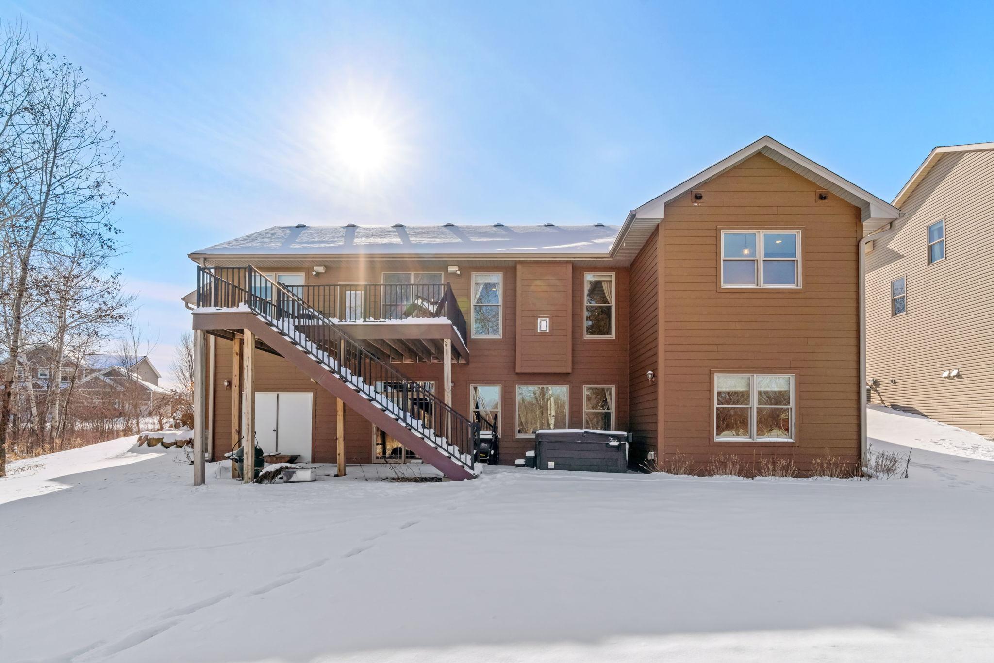 7521 163rd Avenue NW