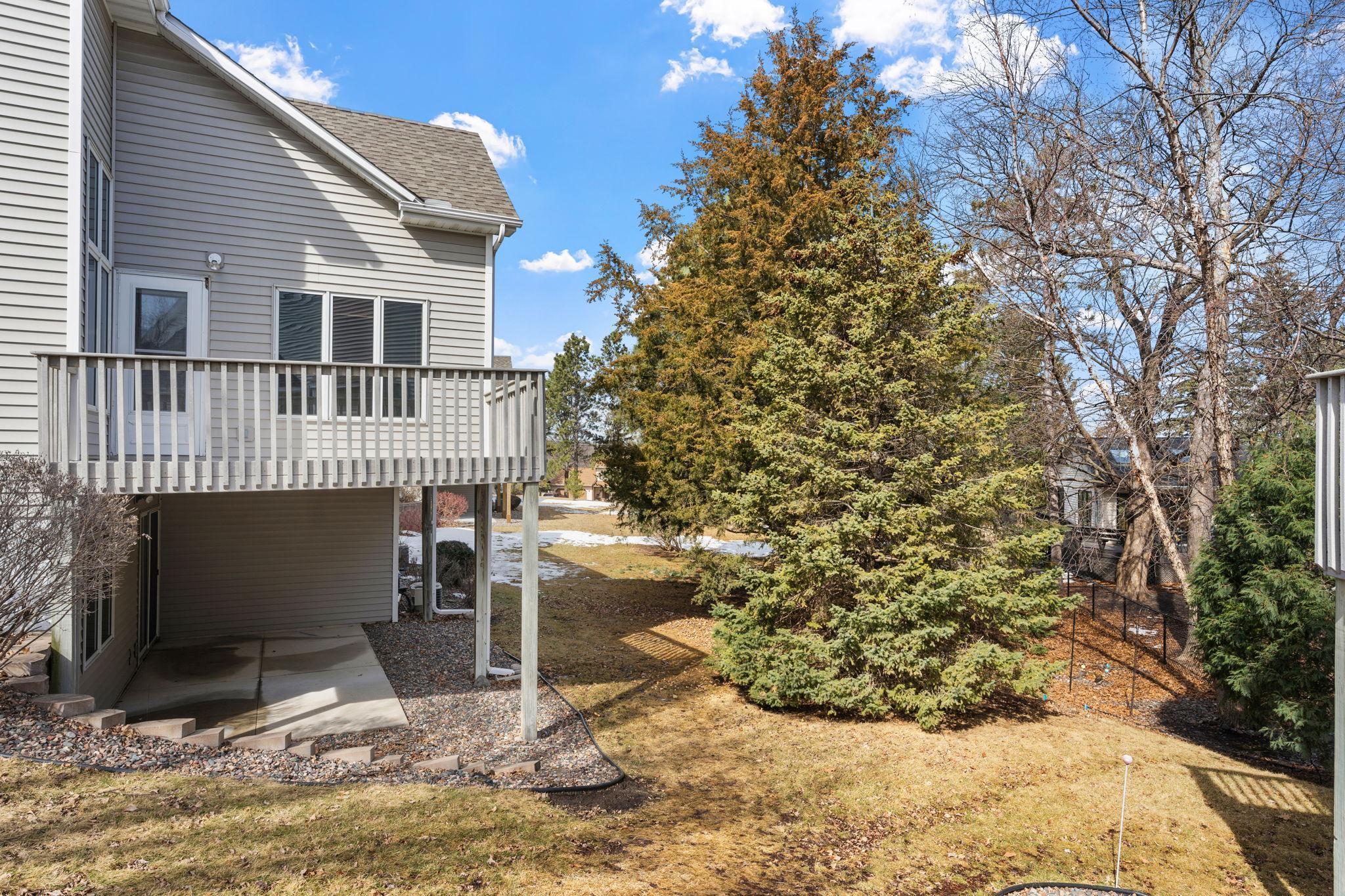 1050 Westcliff Curve