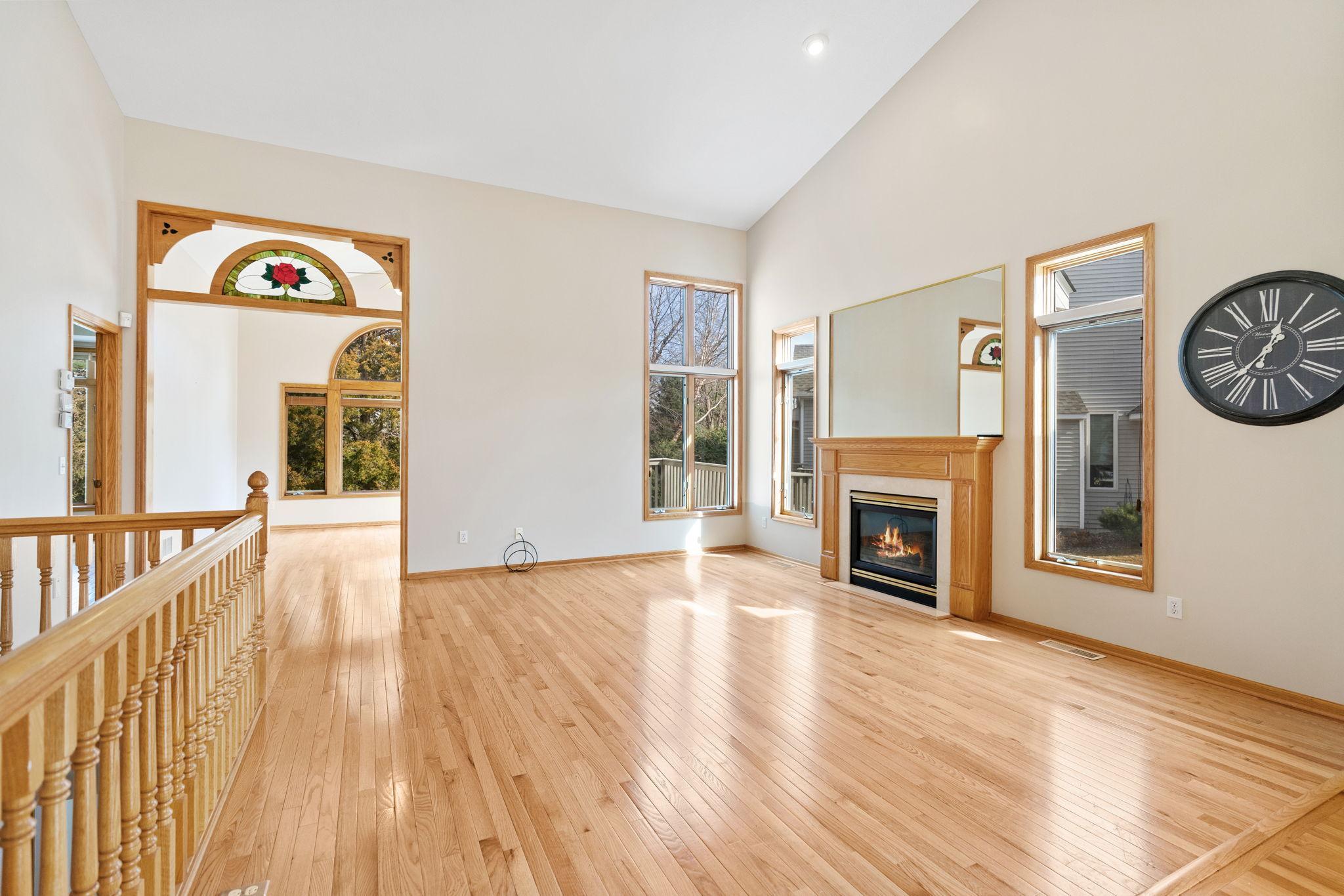 1050 Westcliff Curve