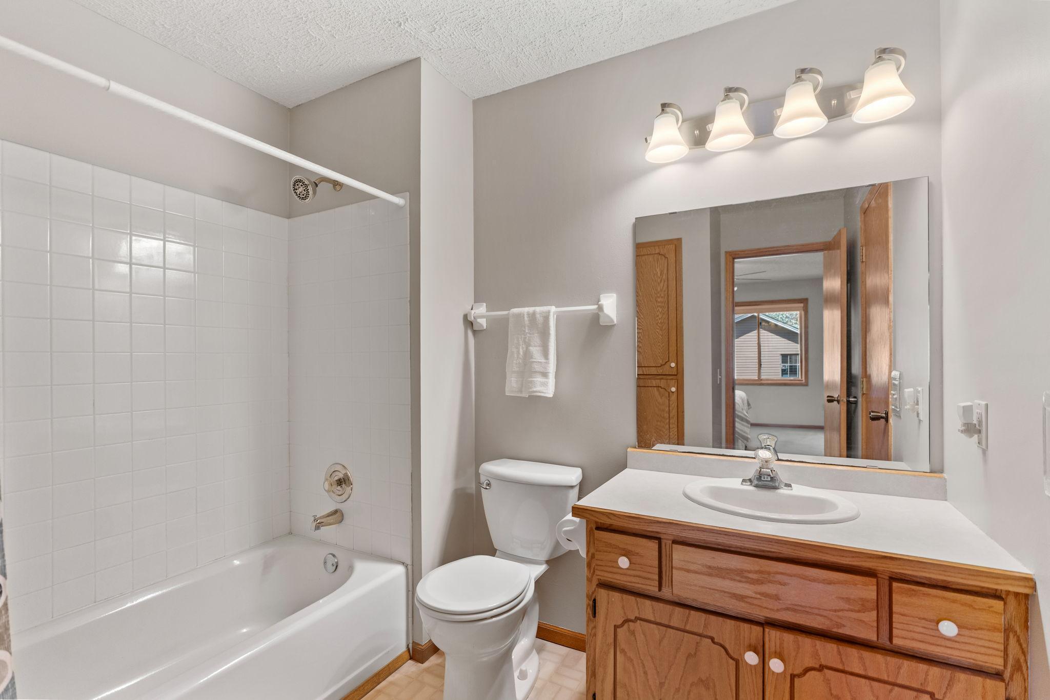 14389 Eveleth Avenue