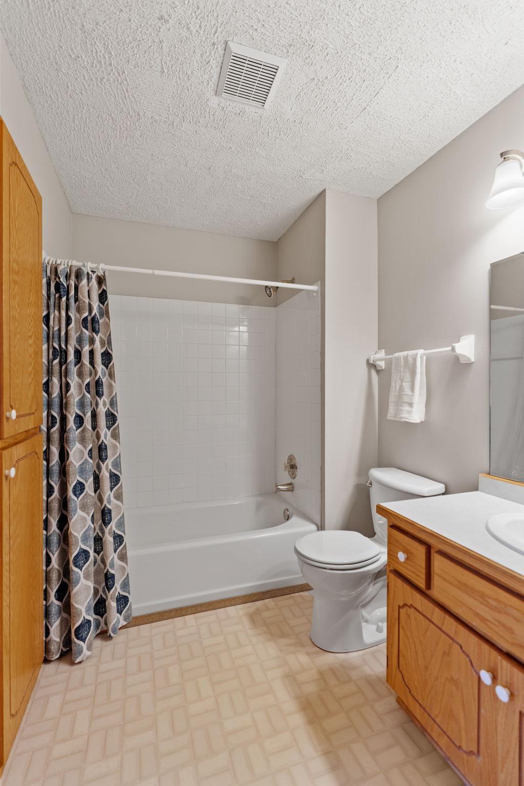 14389 Eveleth Avenue