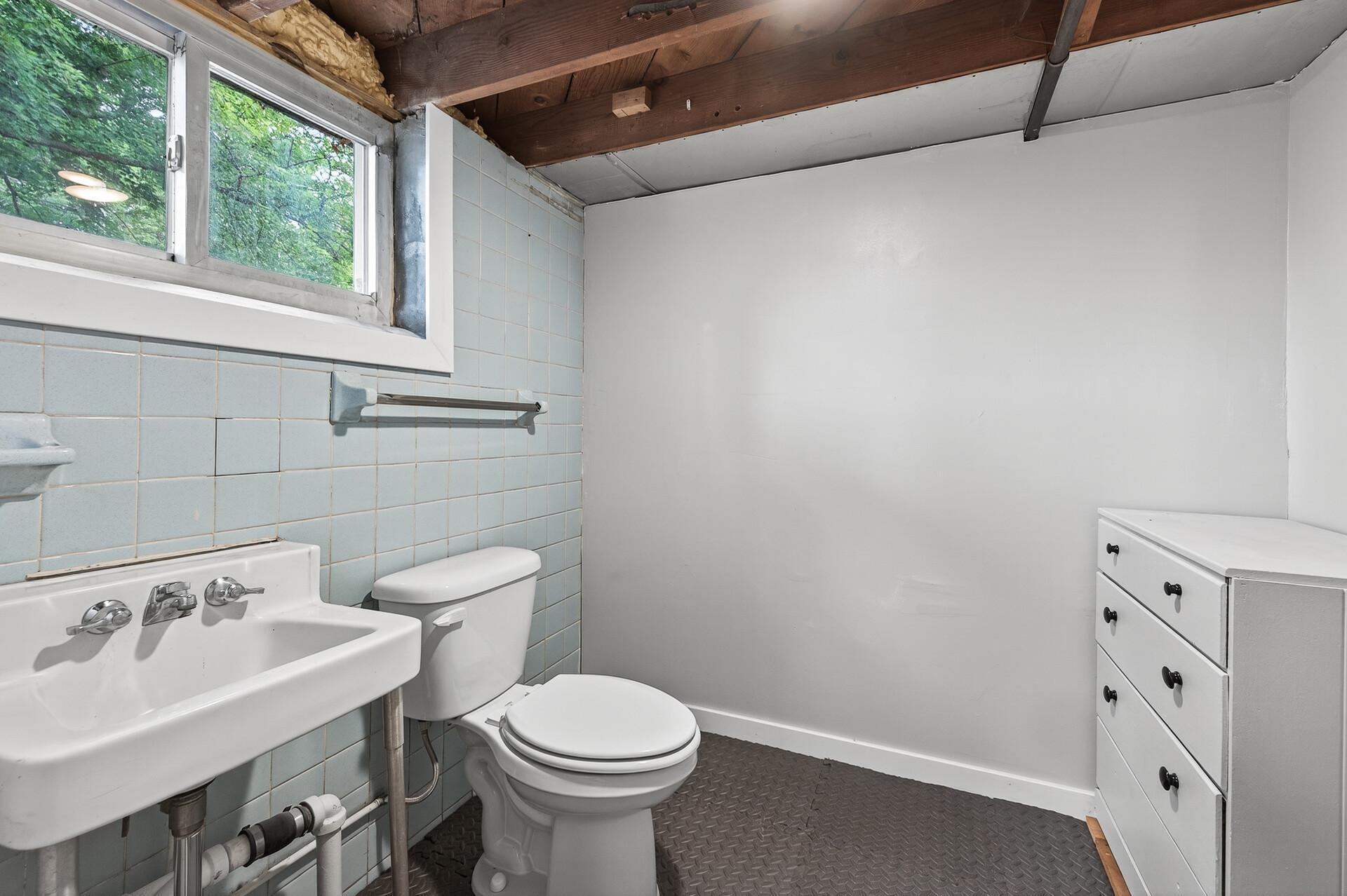 2959 Edgerton Street