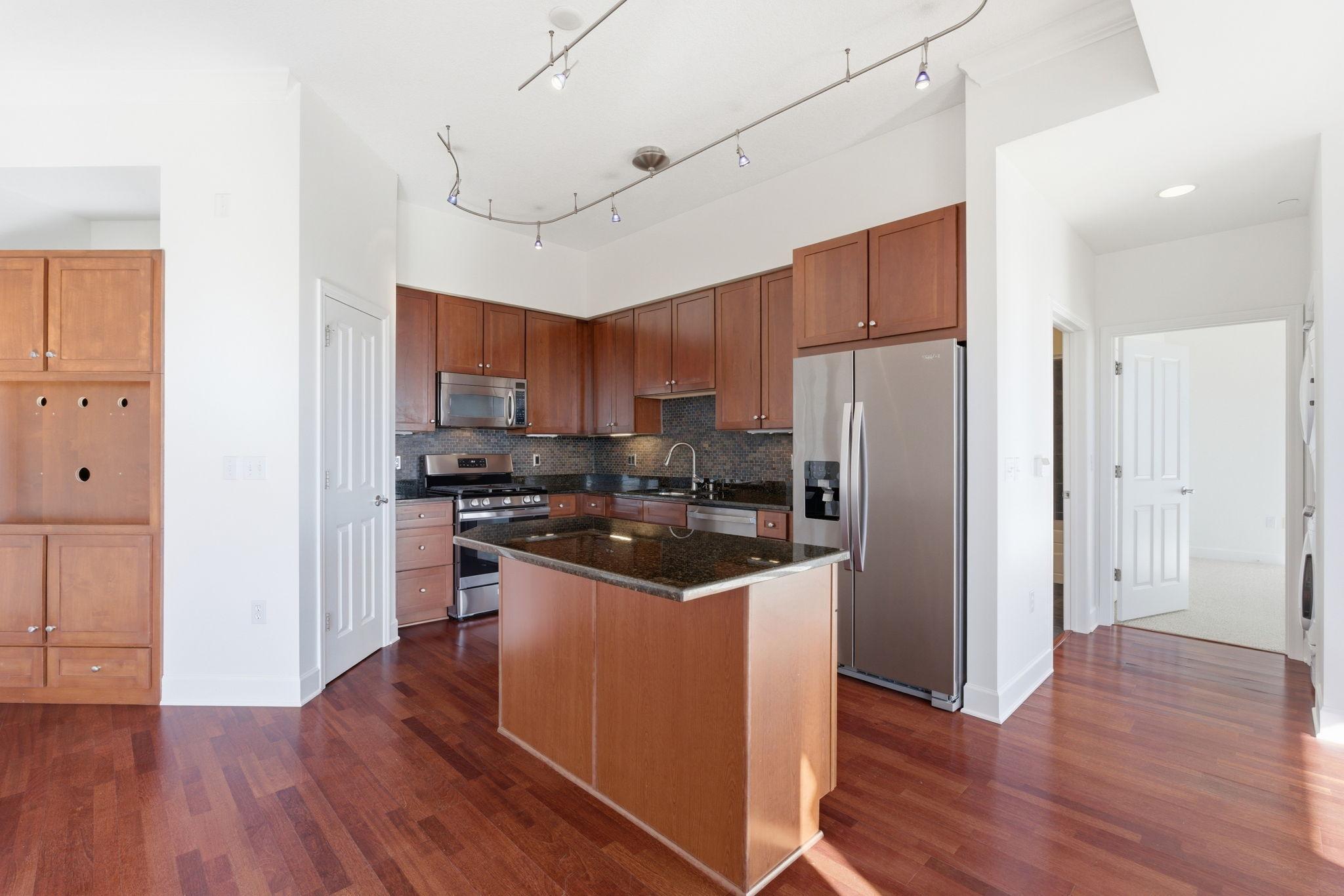 500 E Grant Street Unit: 2406