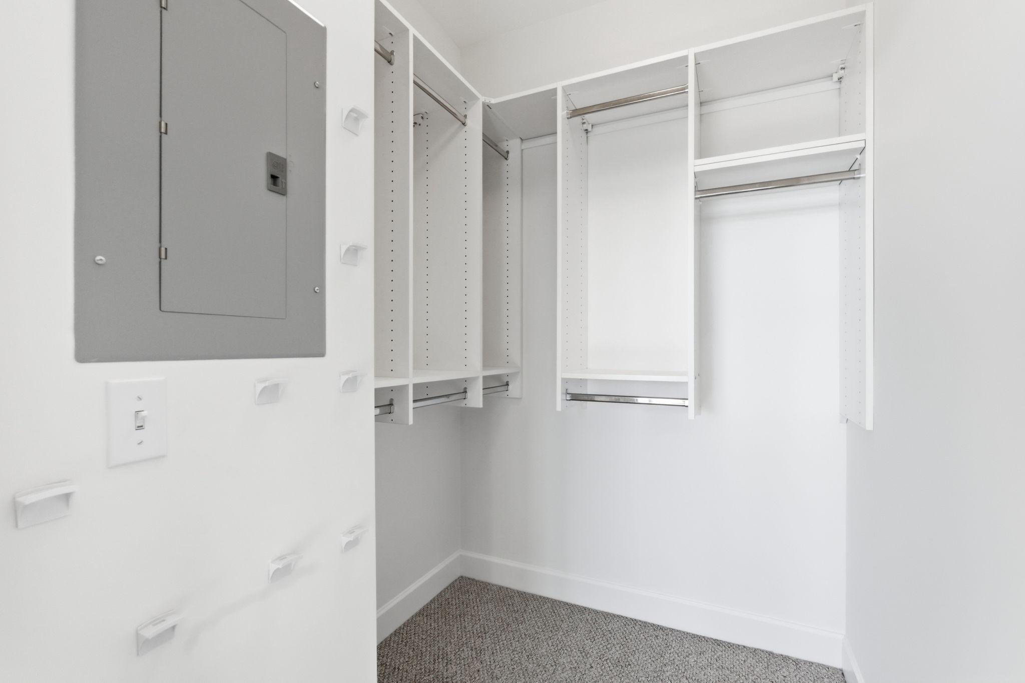 500 E Grant Street Unit: 2406