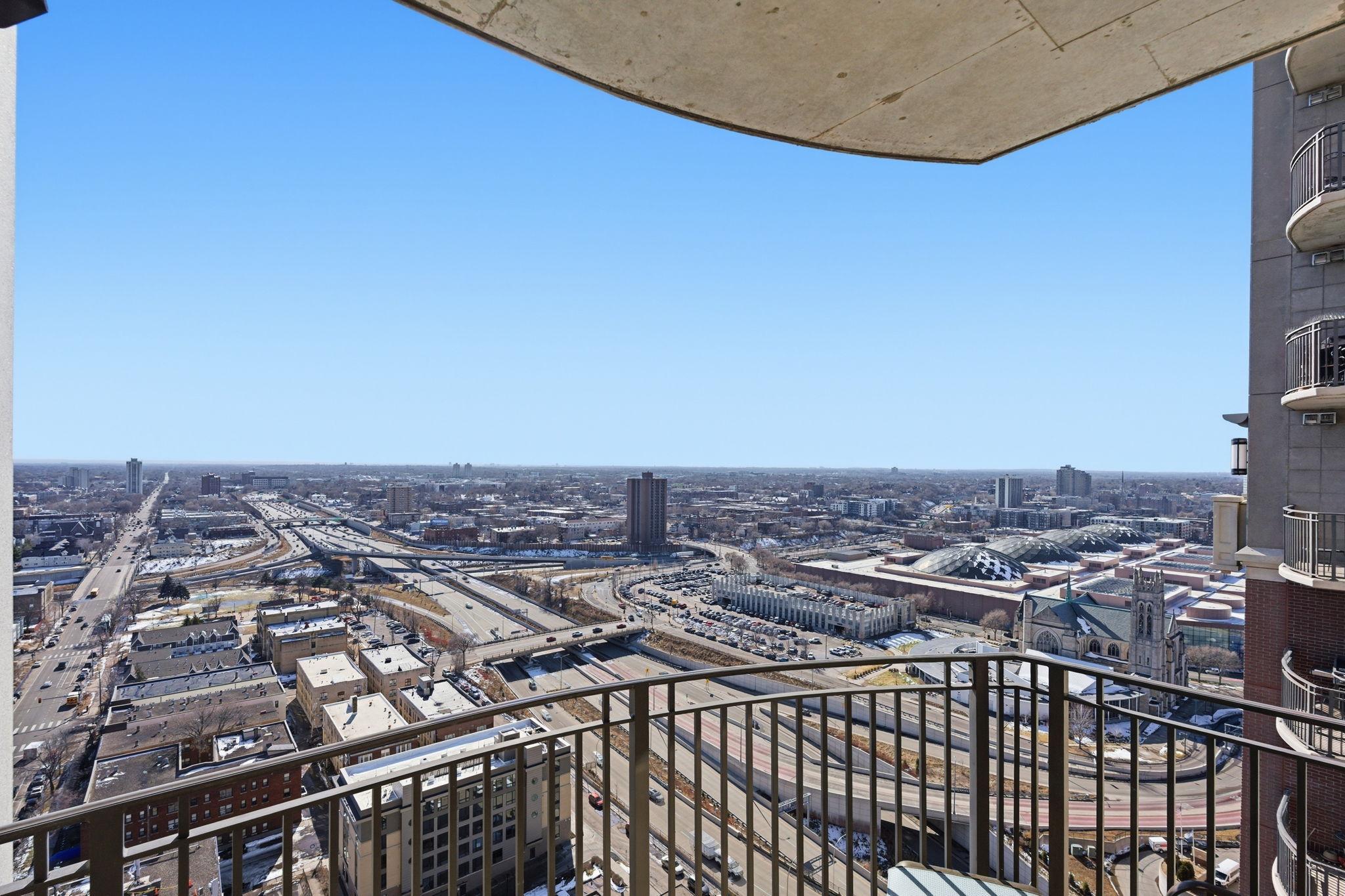 500 E Grant Street Unit: 2406