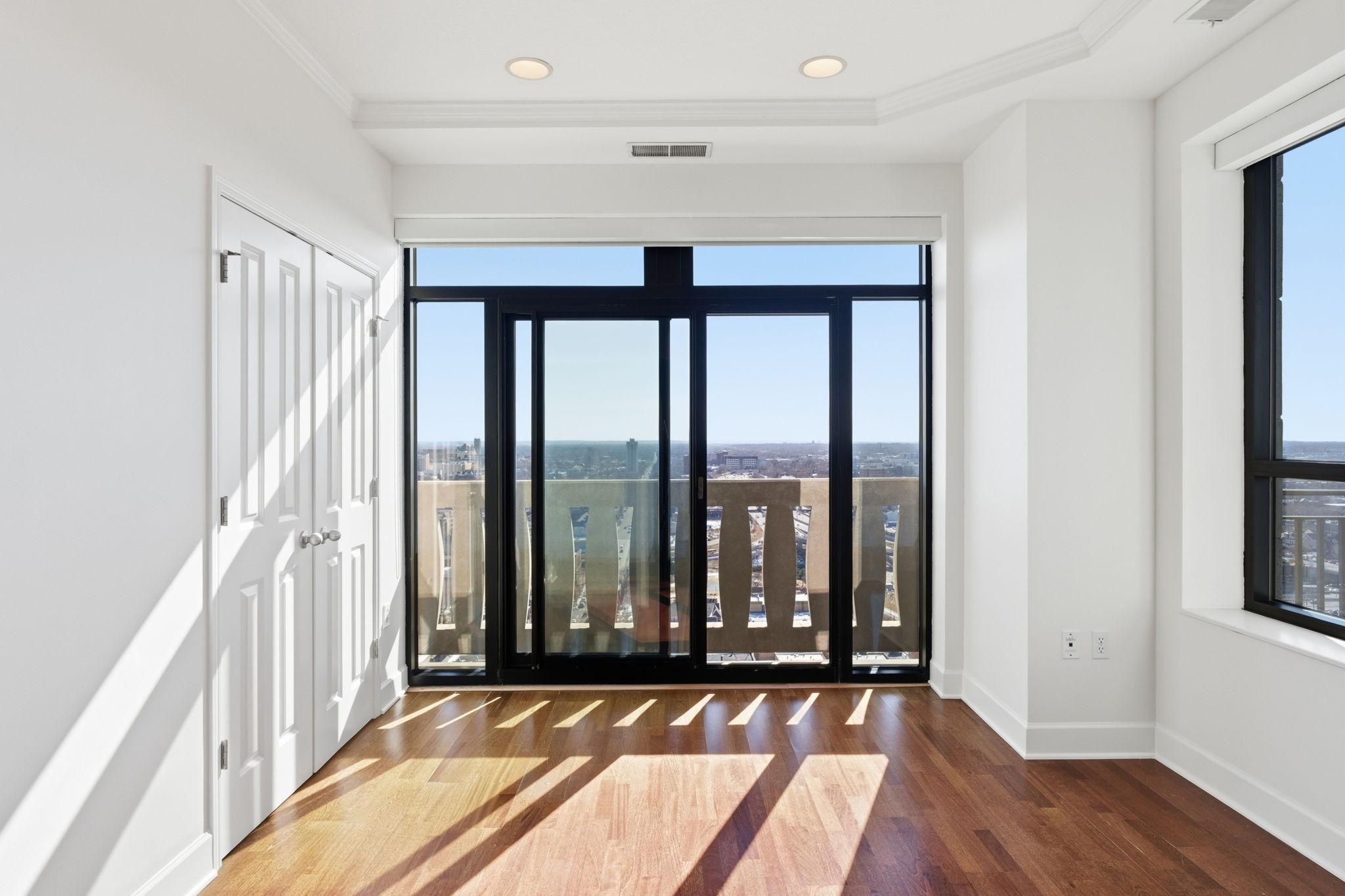 500 E Grant Street Unit: 2406