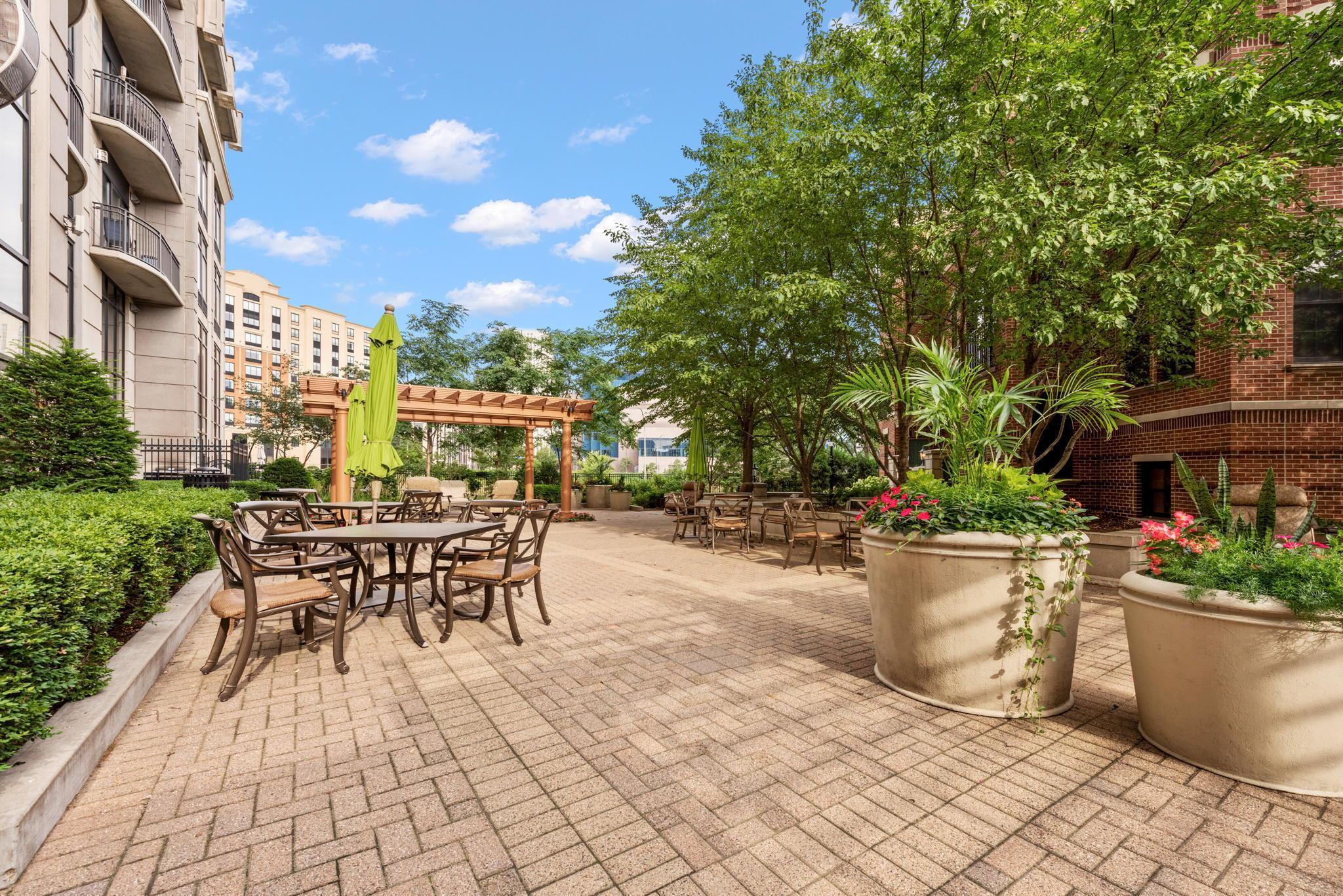 500 E Grant Street Unit: 2406