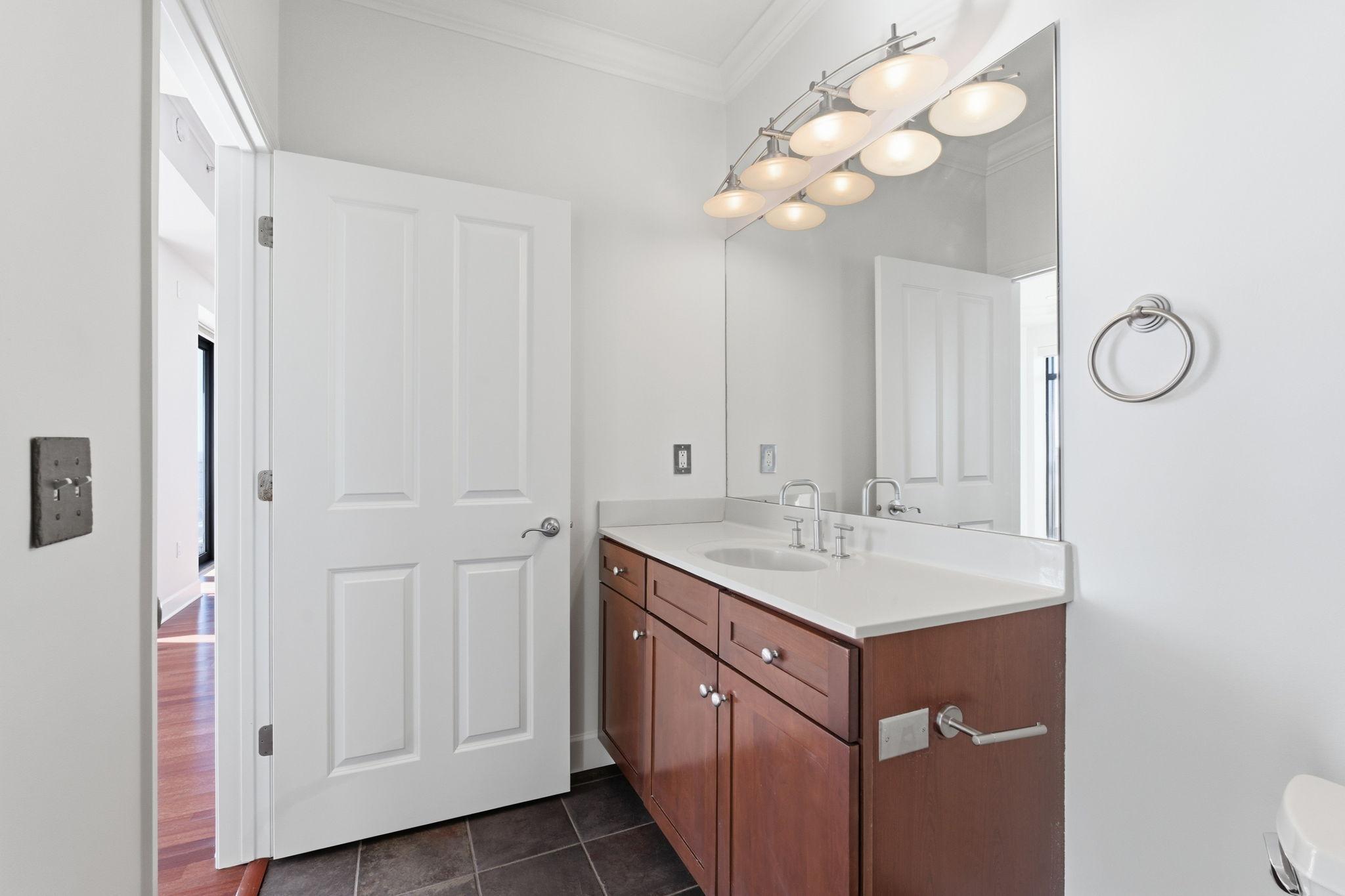 500 E Grant Street Unit: 2406