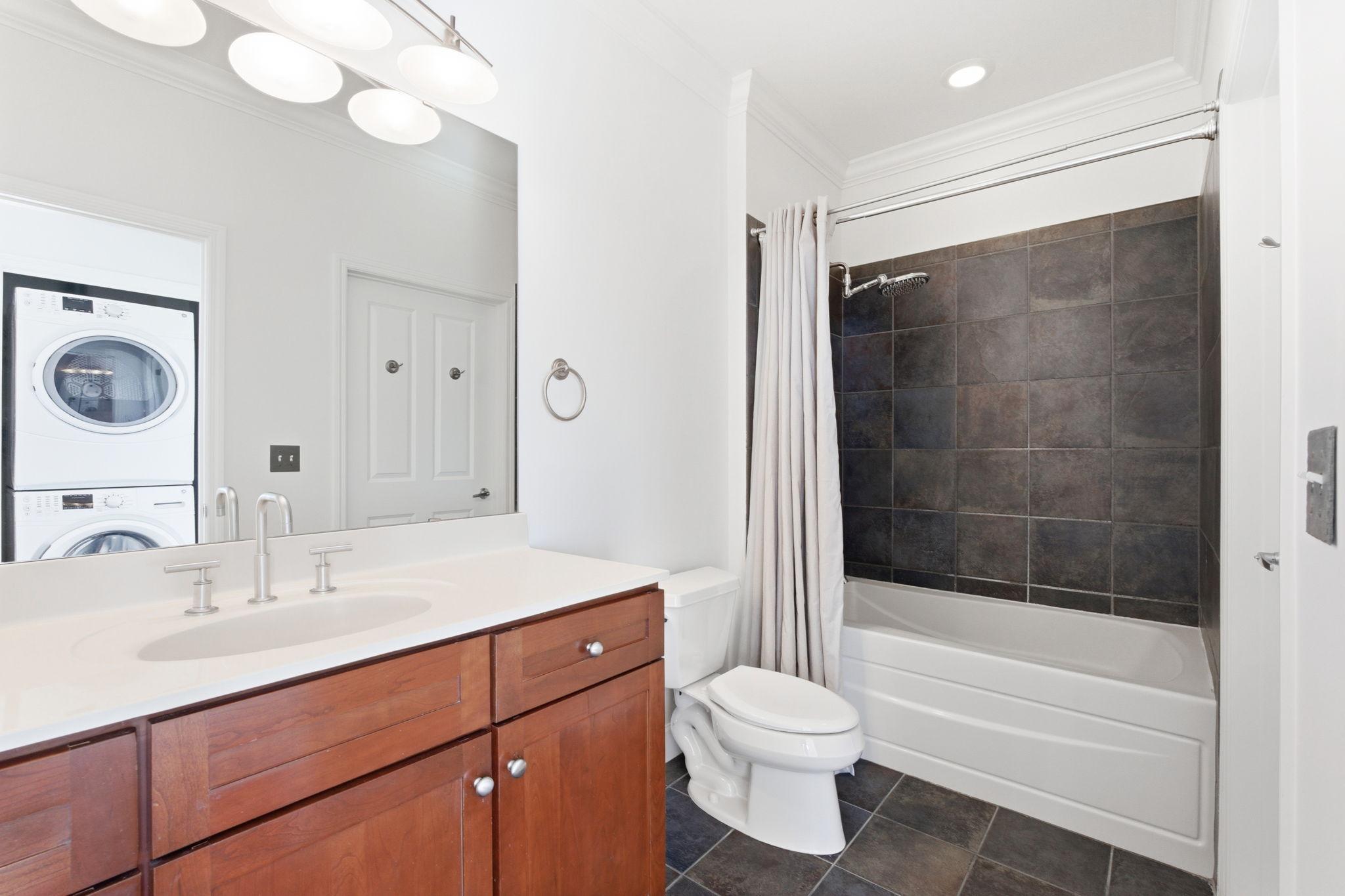 500 E Grant Street Unit: 2406