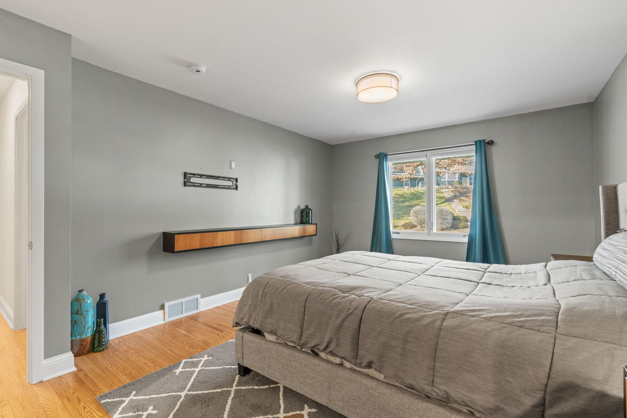 409 Westwood Drive S