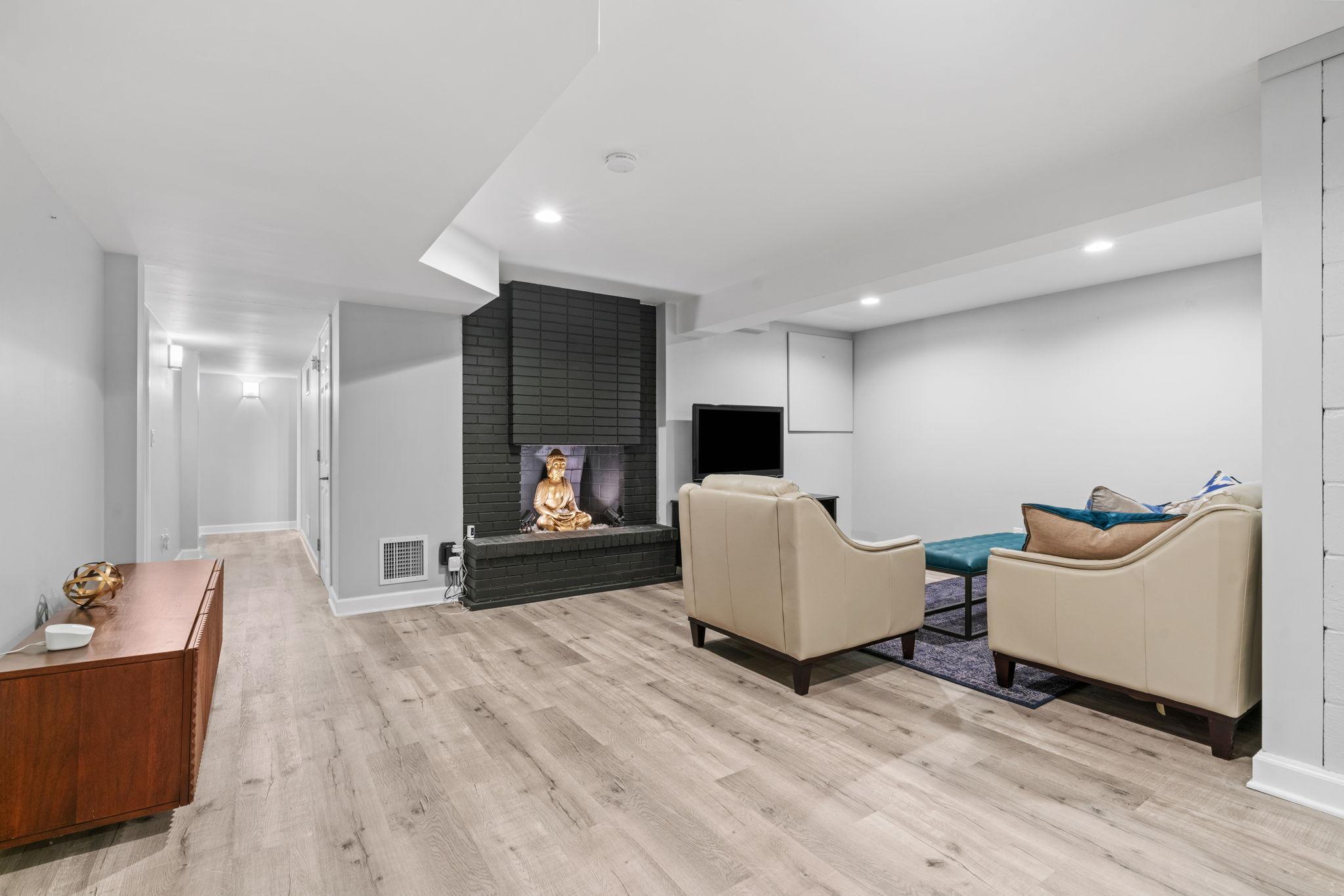 409 Westwood Drive S