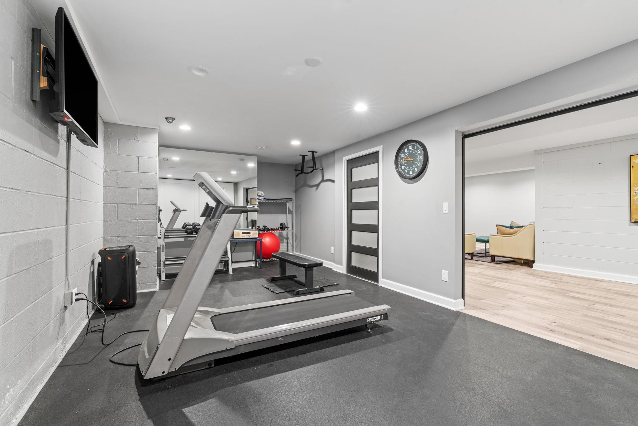 409 Westwood Drive S