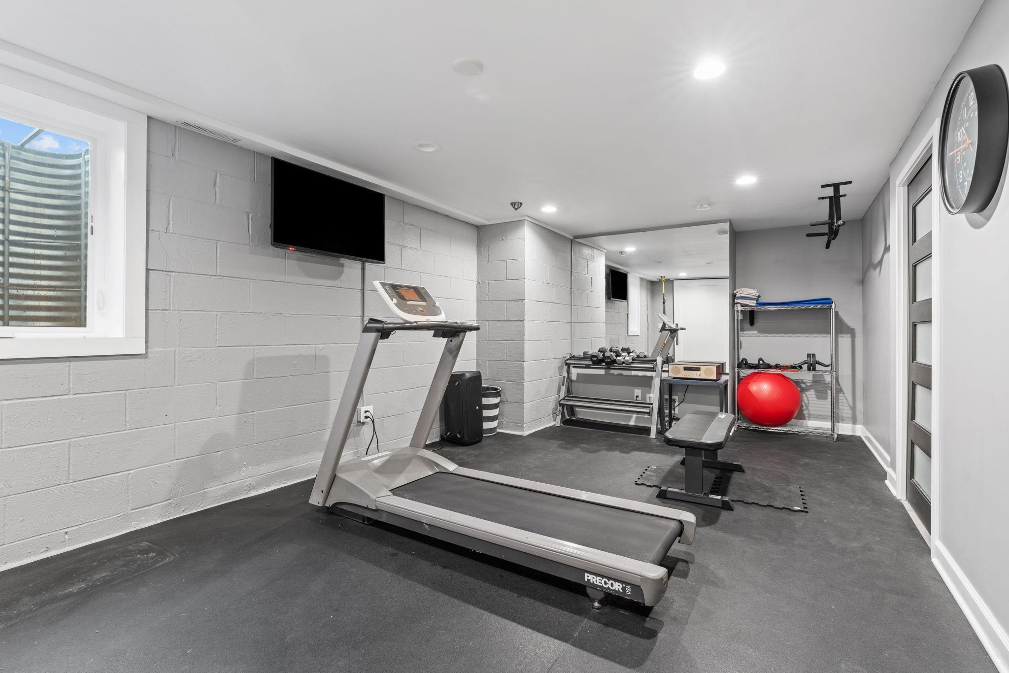 409 Westwood Drive S