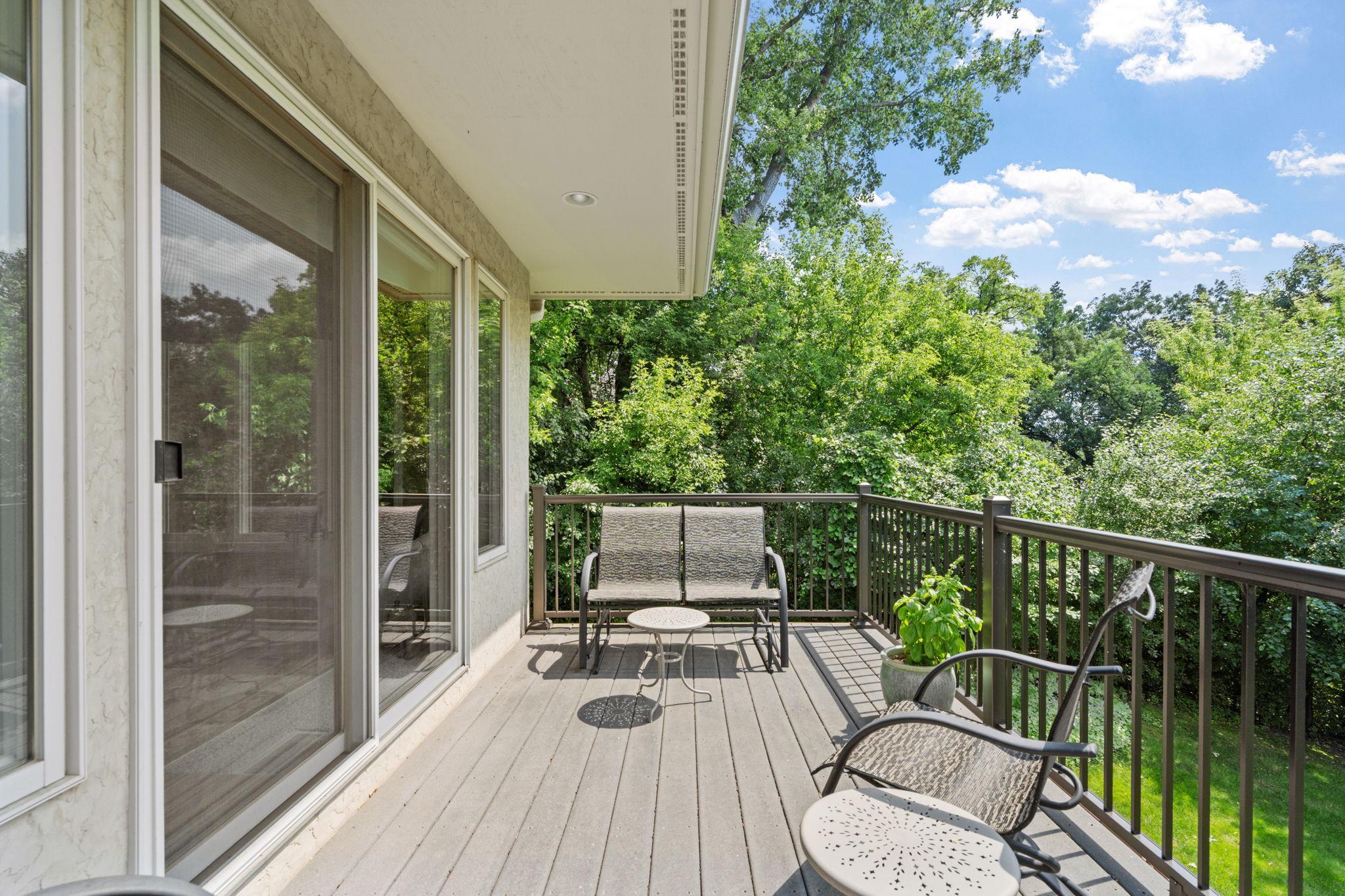 15183 Wayzata Boulevard