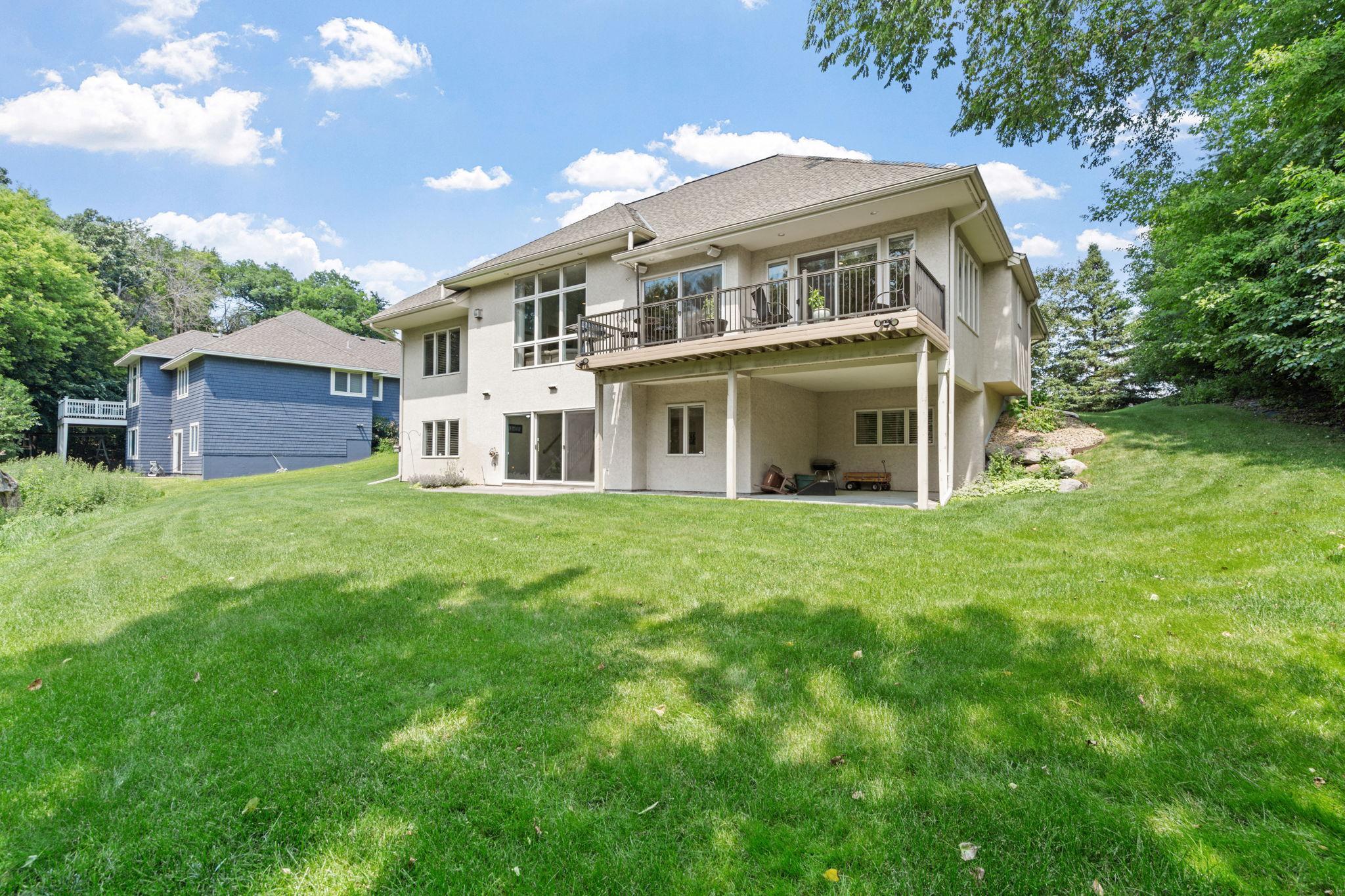 15183 Wayzata Boulevard