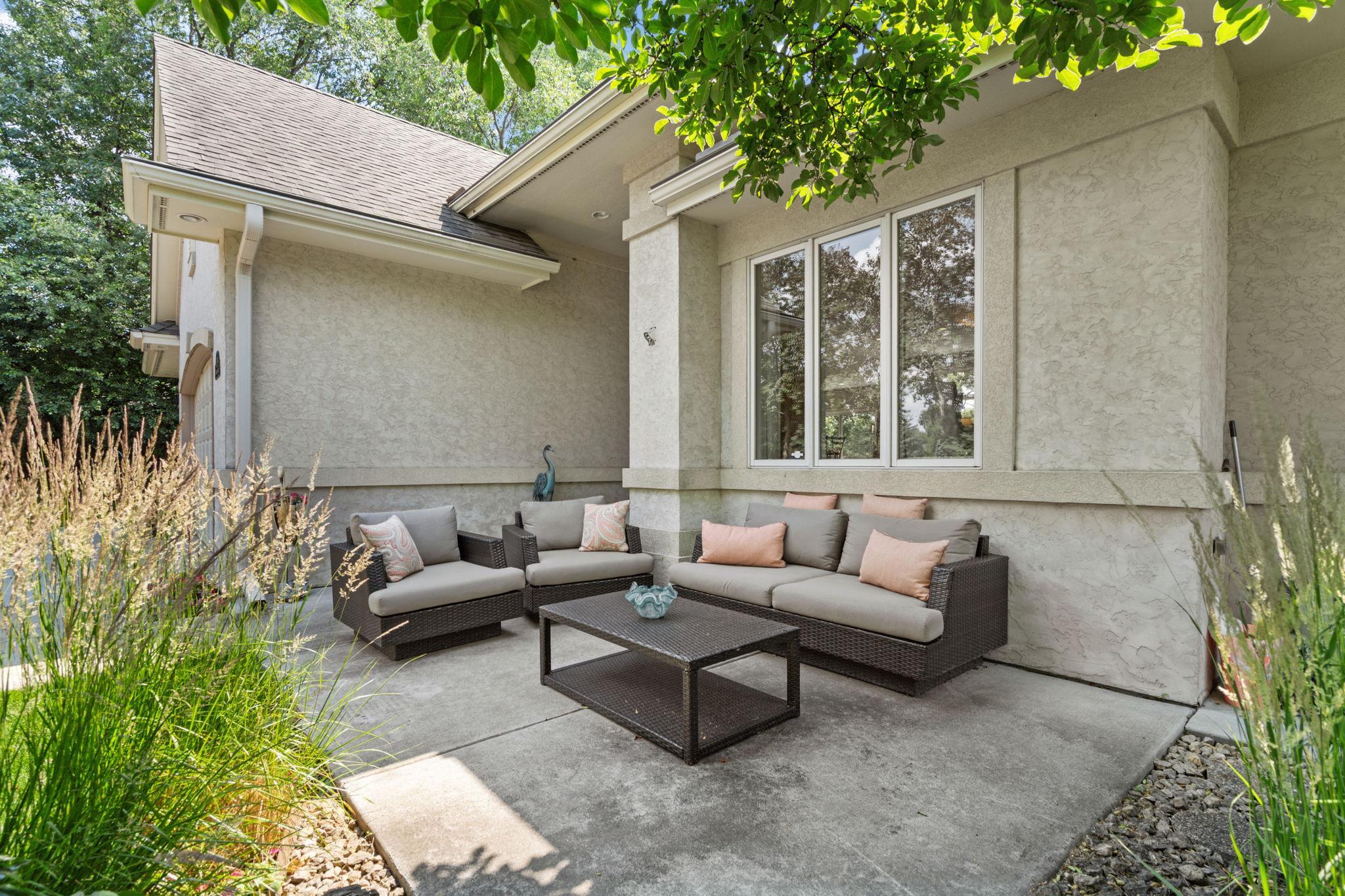 15183 Wayzata Boulevard