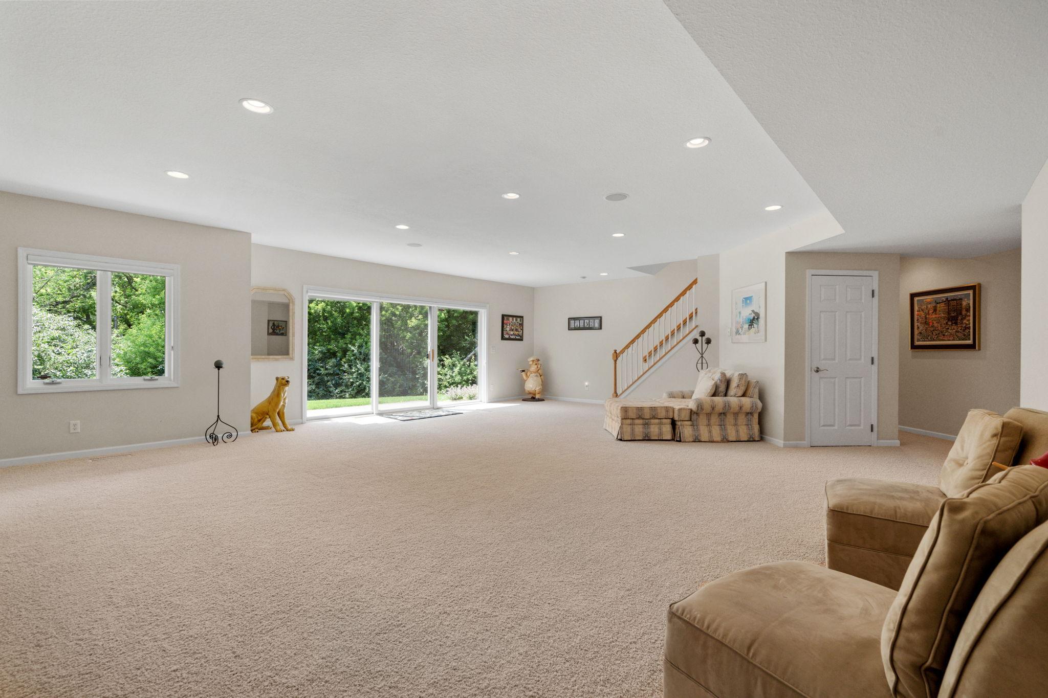15183 Wayzata Boulevard