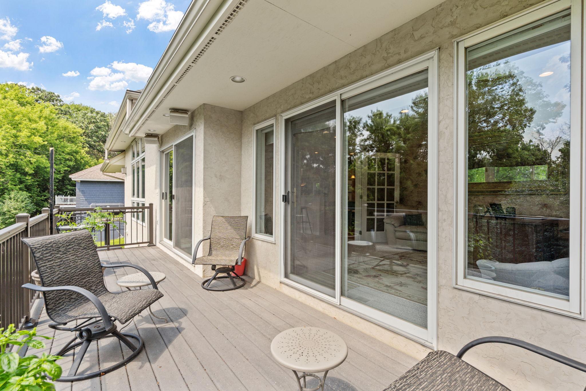 15183 Wayzata Boulevard