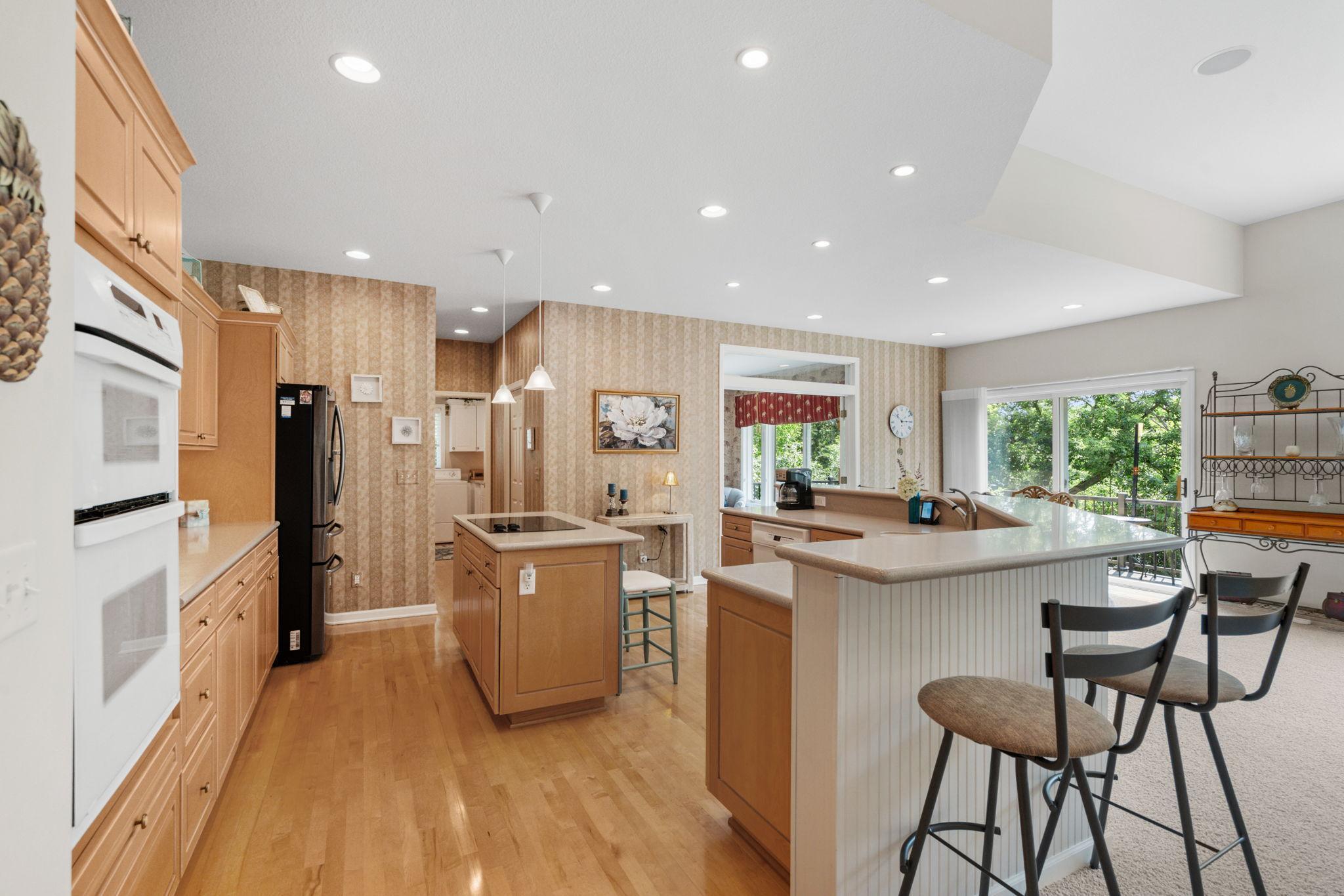 15183 Wayzata Boulevard