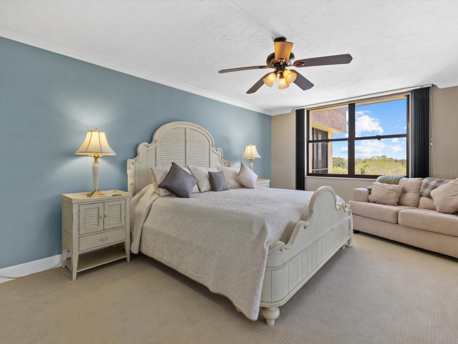 8773 MIDNIGHT PASS RD #506G