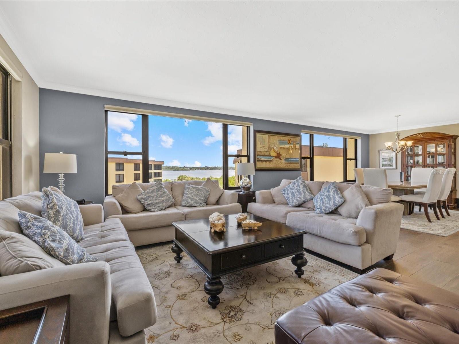 8773 MIDNIGHT PASS RD #506G