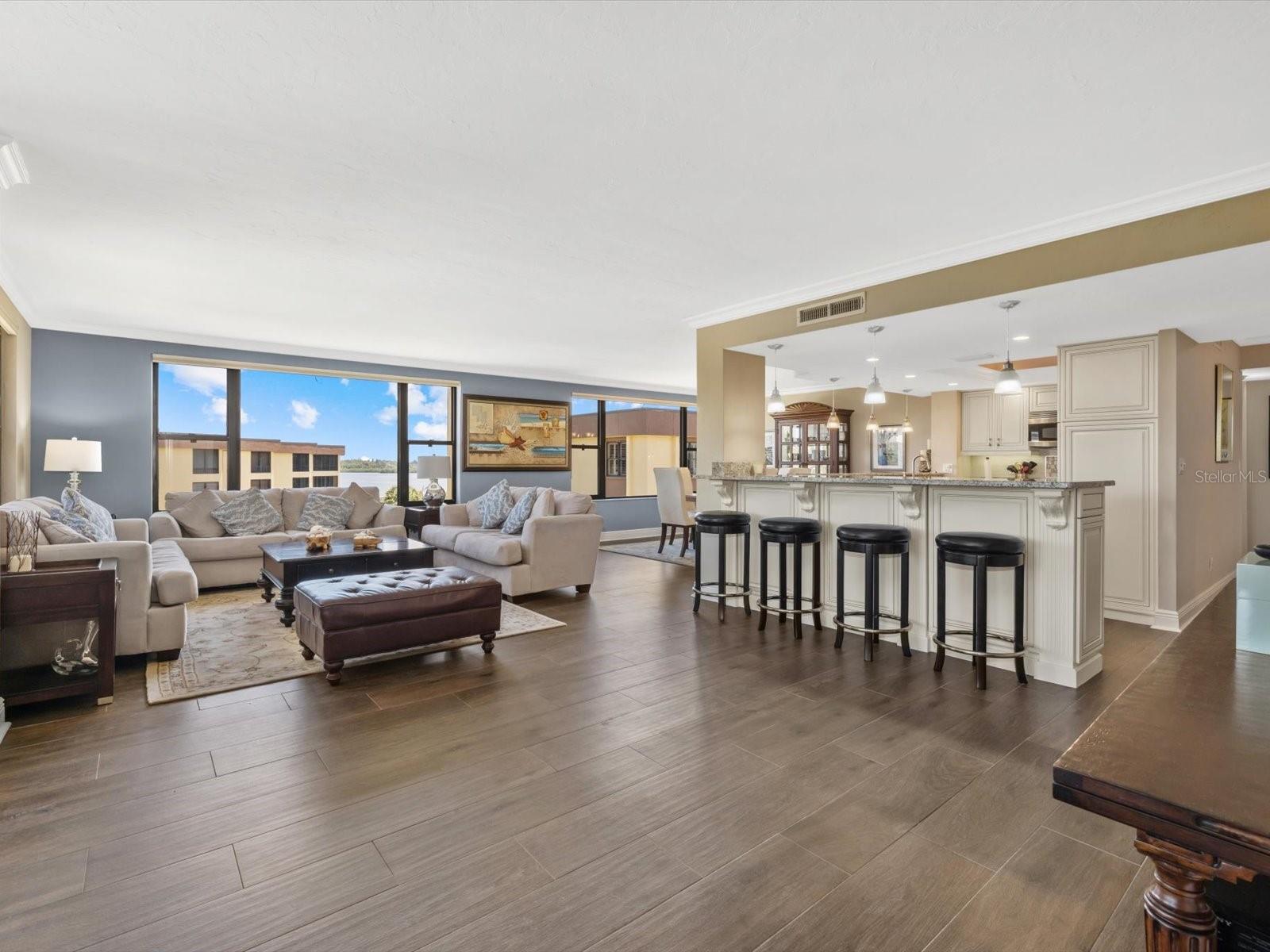 8773 MIDNIGHT PASS RD #506G