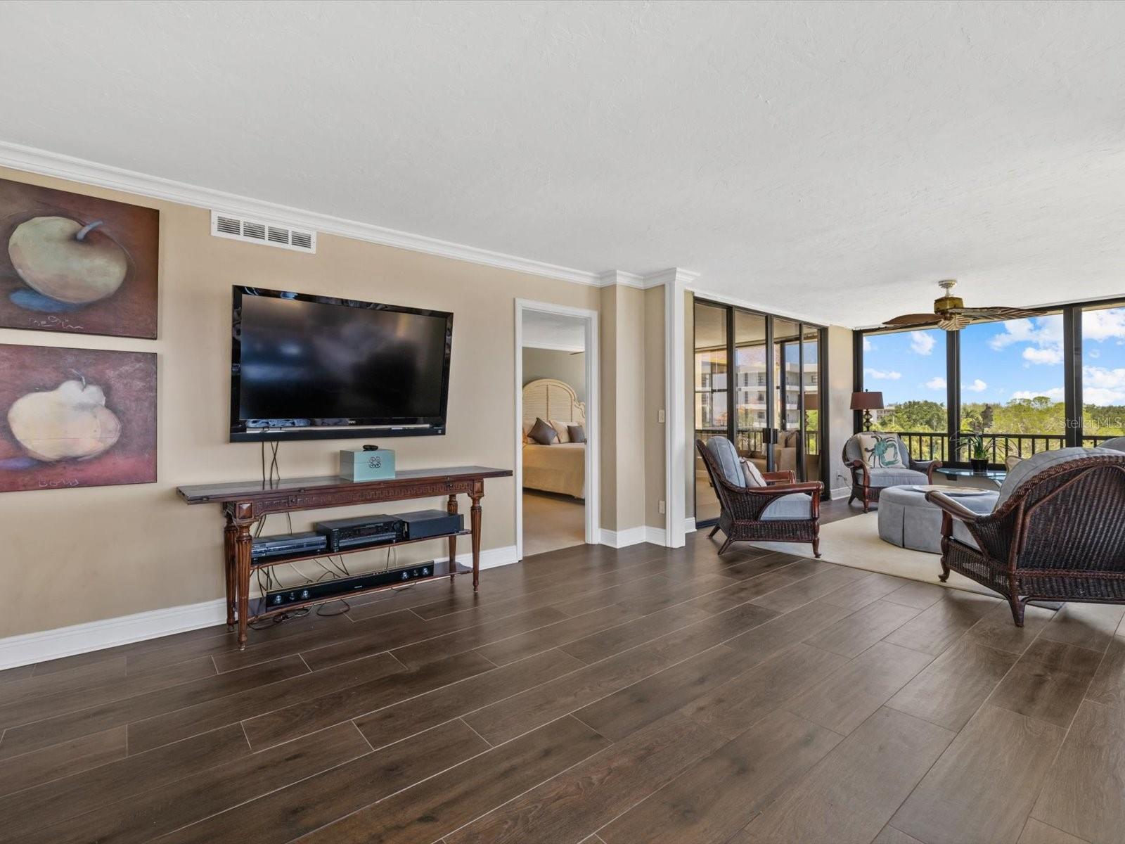 8773 MIDNIGHT PASS RD #506G