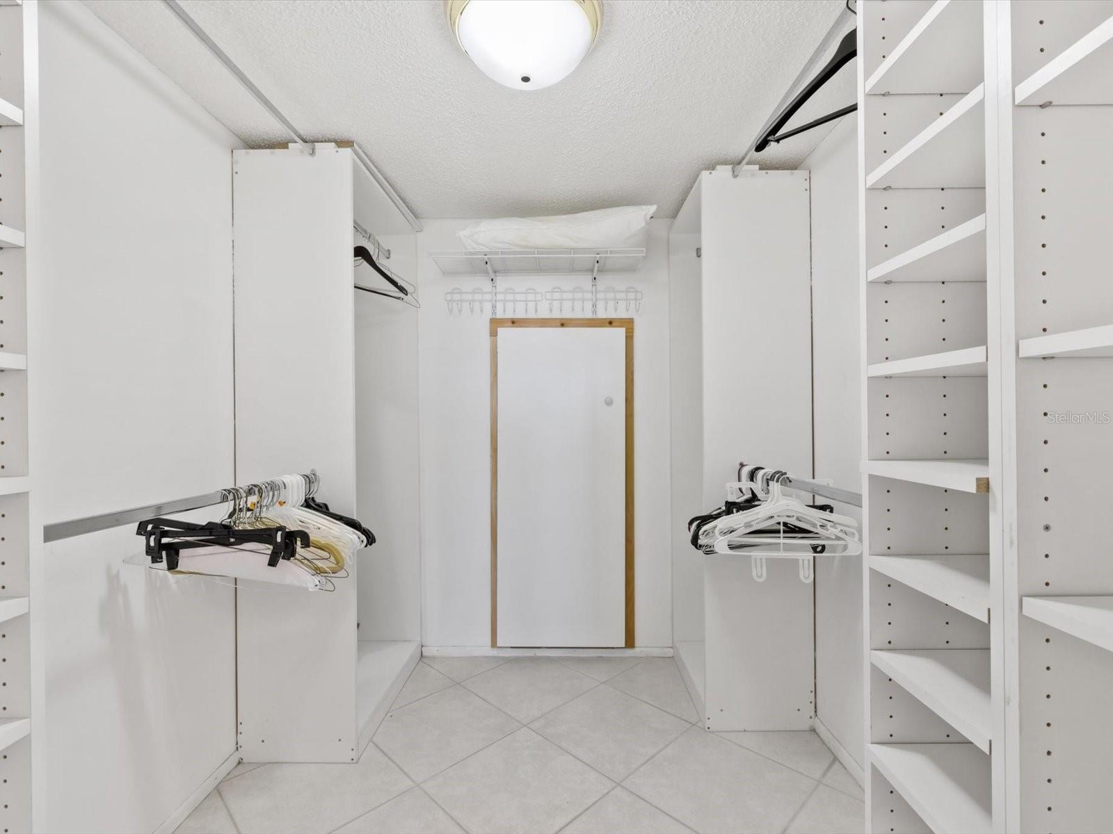 8773 MIDNIGHT PASS RD #506G