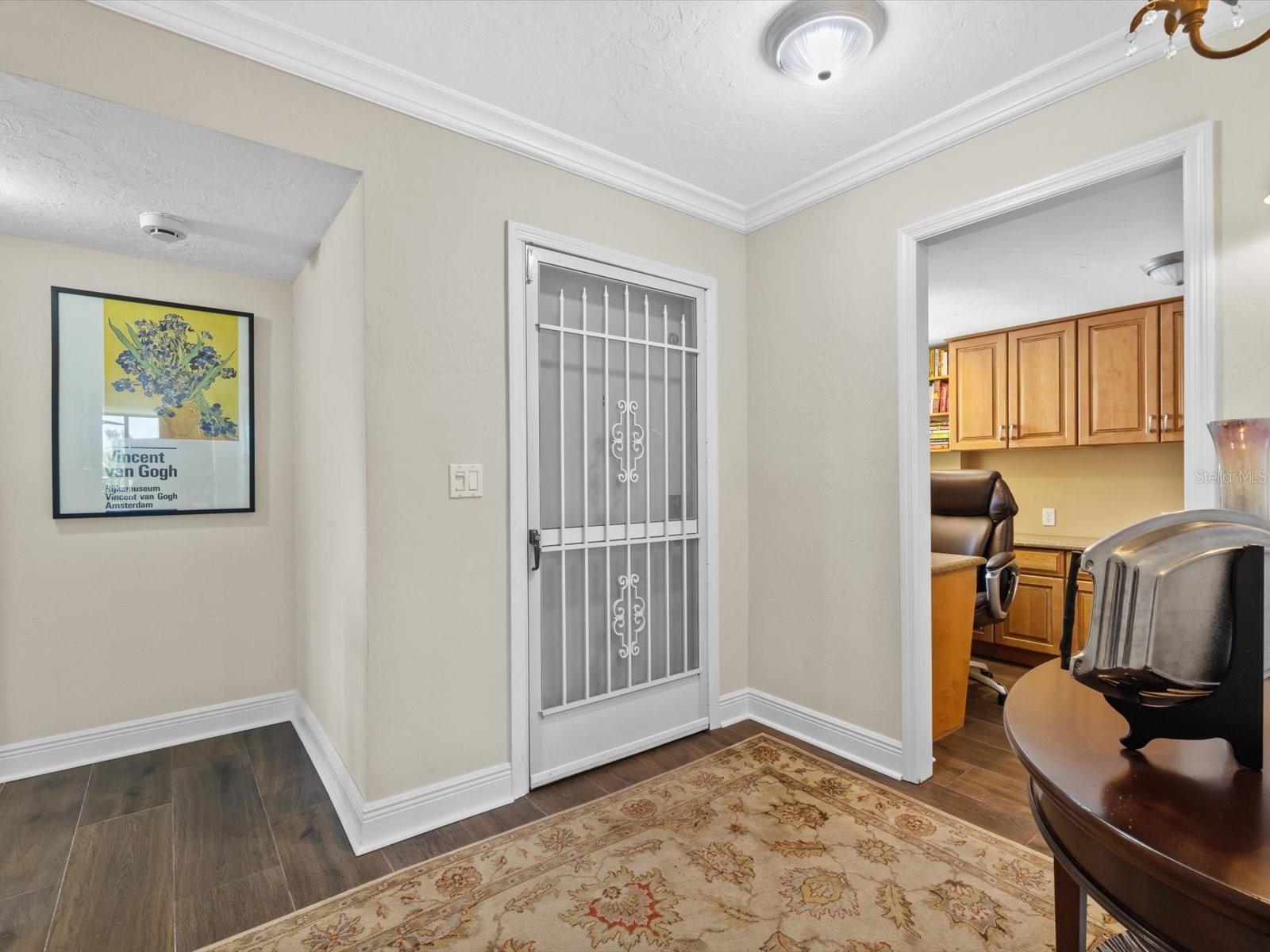 8773 MIDNIGHT PASS RD #506G