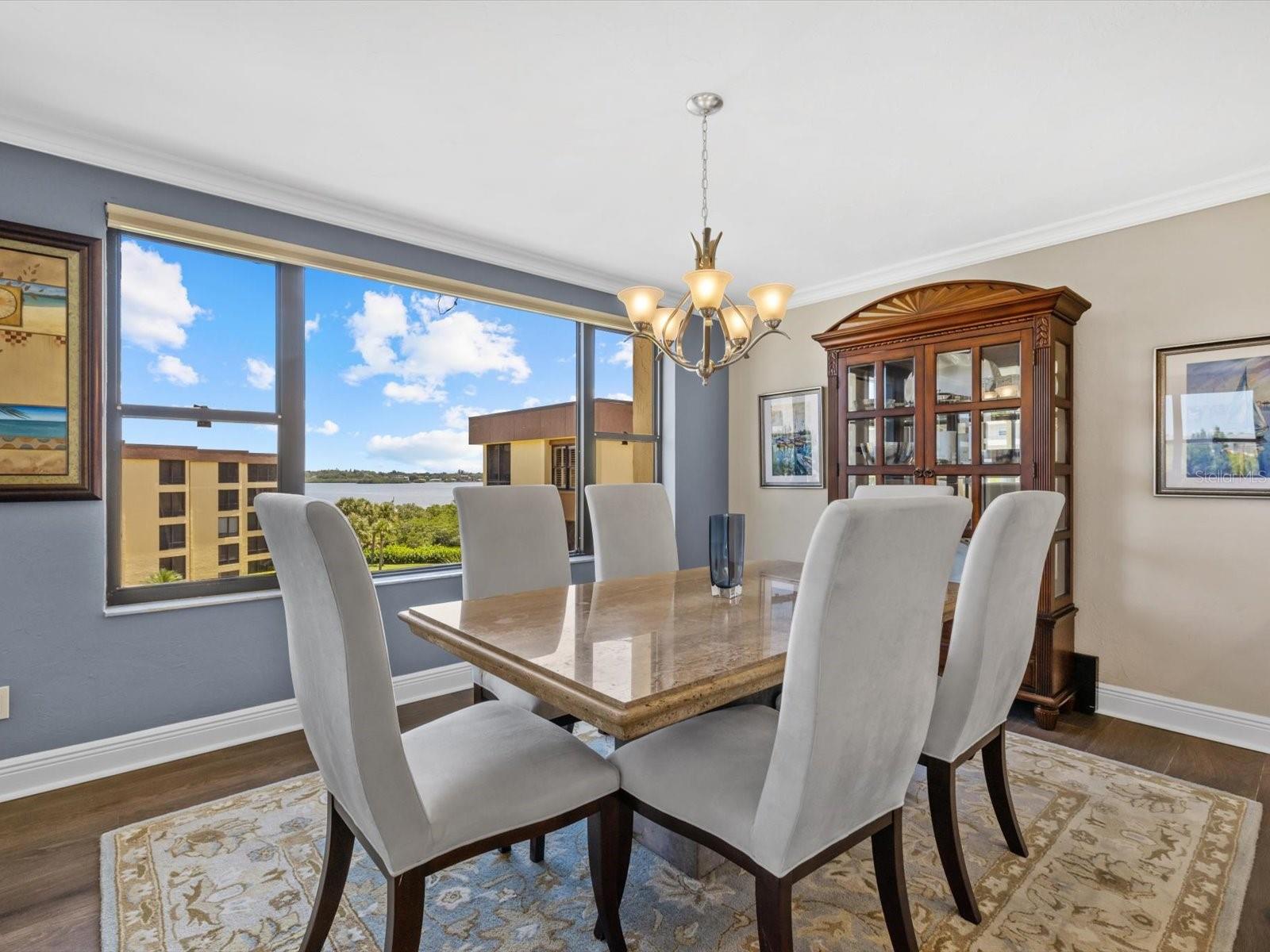 8773 MIDNIGHT PASS RD #506G