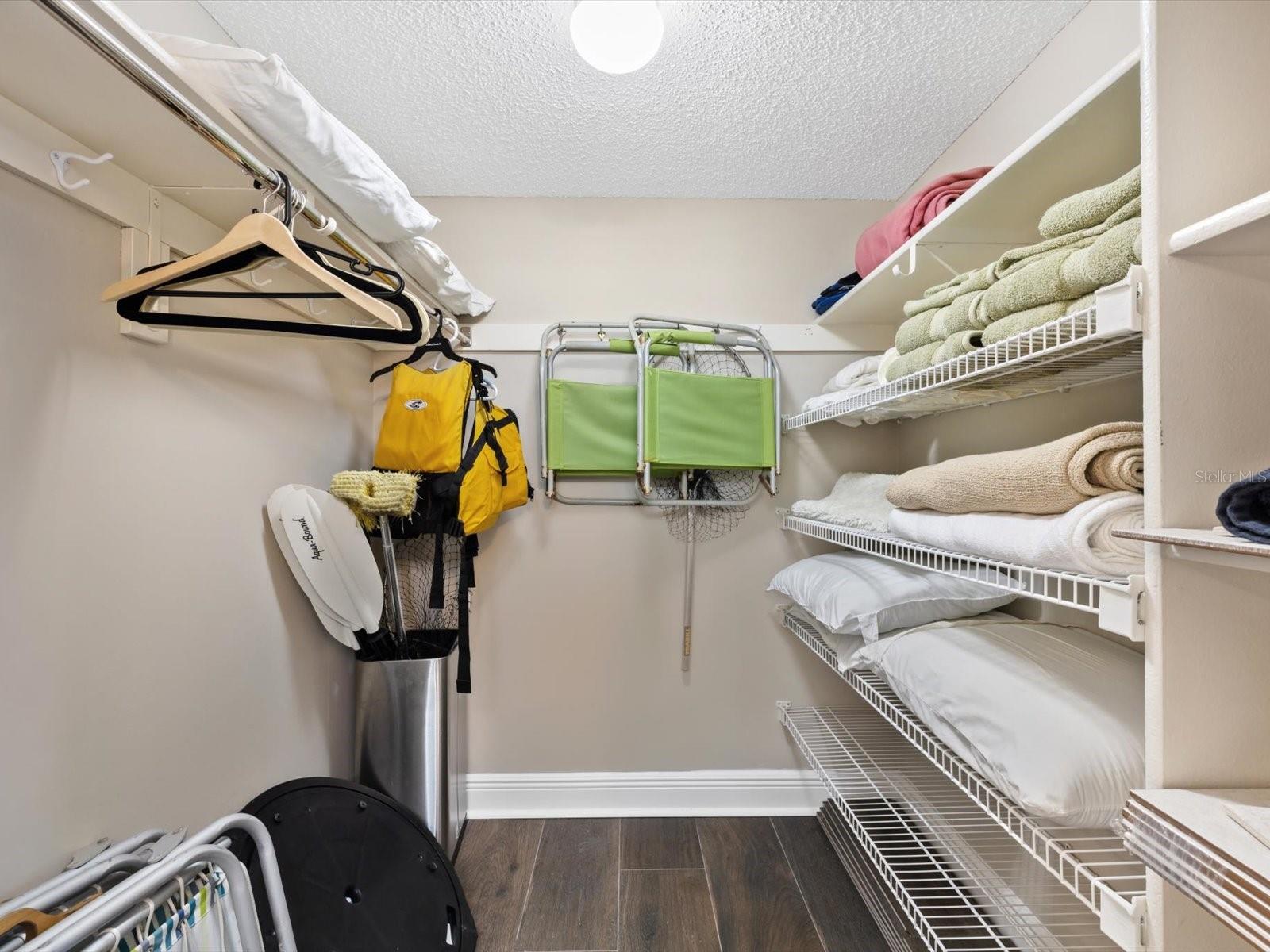 8773 MIDNIGHT PASS RD #506G