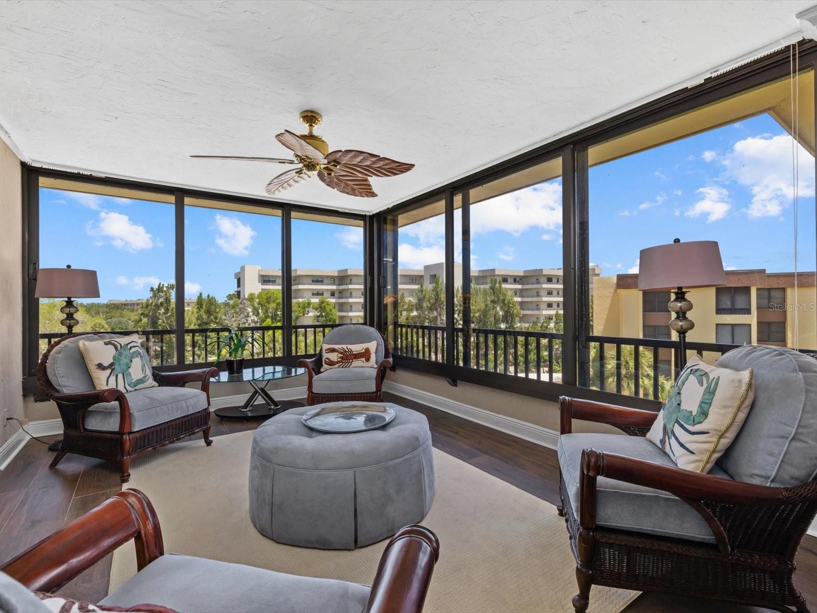 8773 MIDNIGHT PASS RD #506G