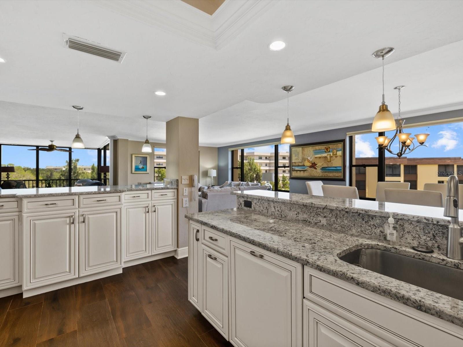 8773 MIDNIGHT PASS RD #506G