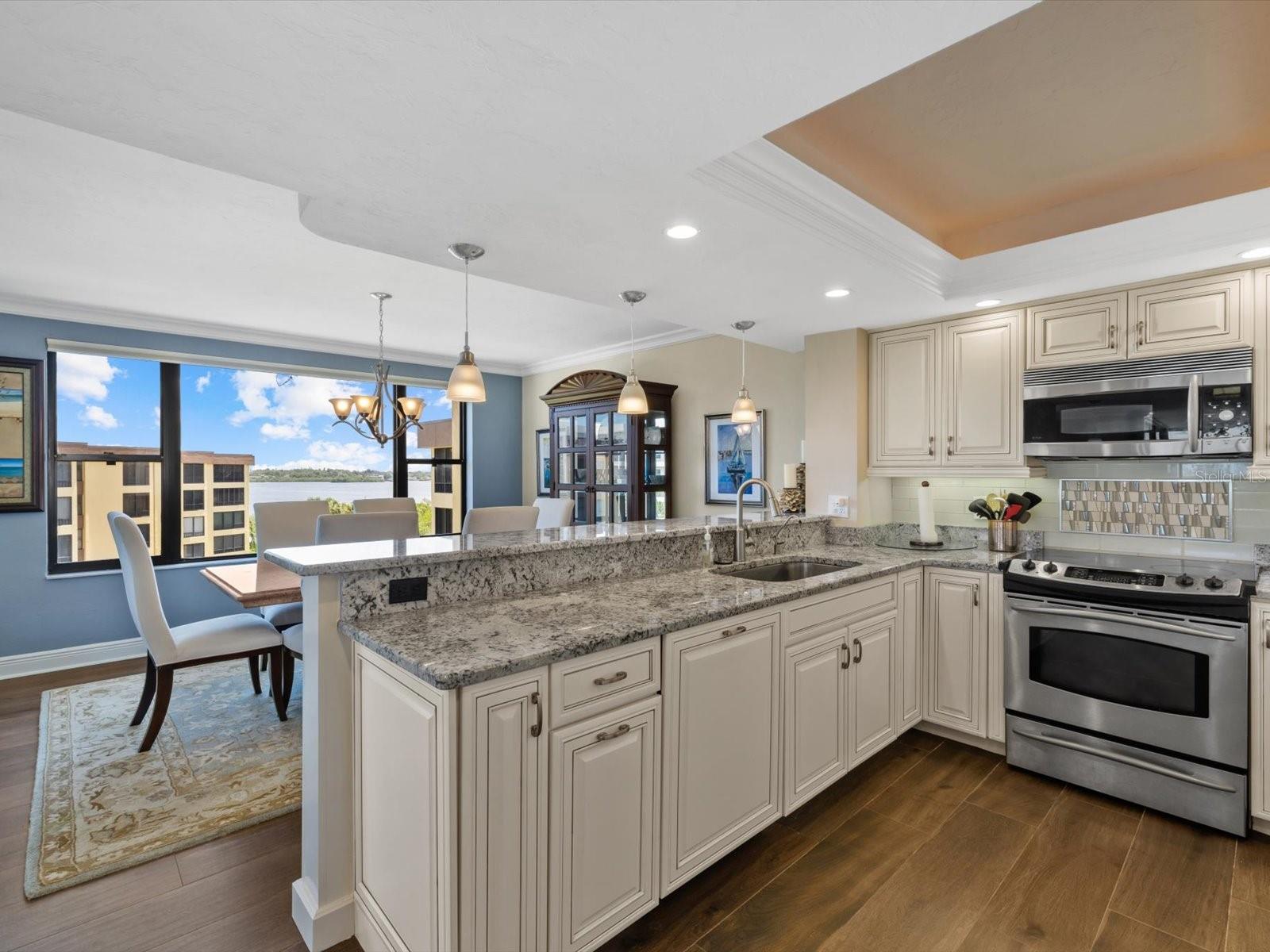 8773 MIDNIGHT PASS RD #506G