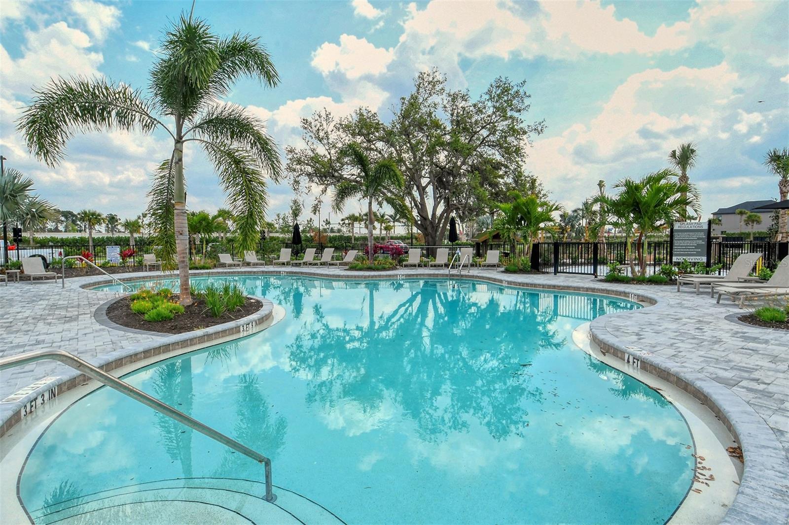 15320 SHADY PALMS LN