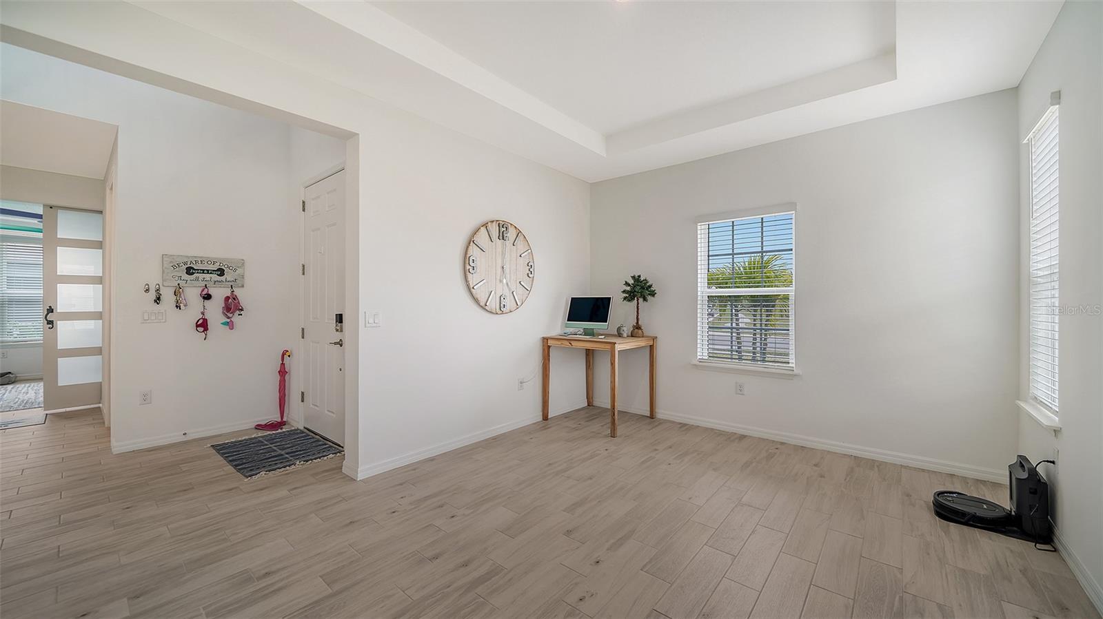 15320 SHADY PALMS LN