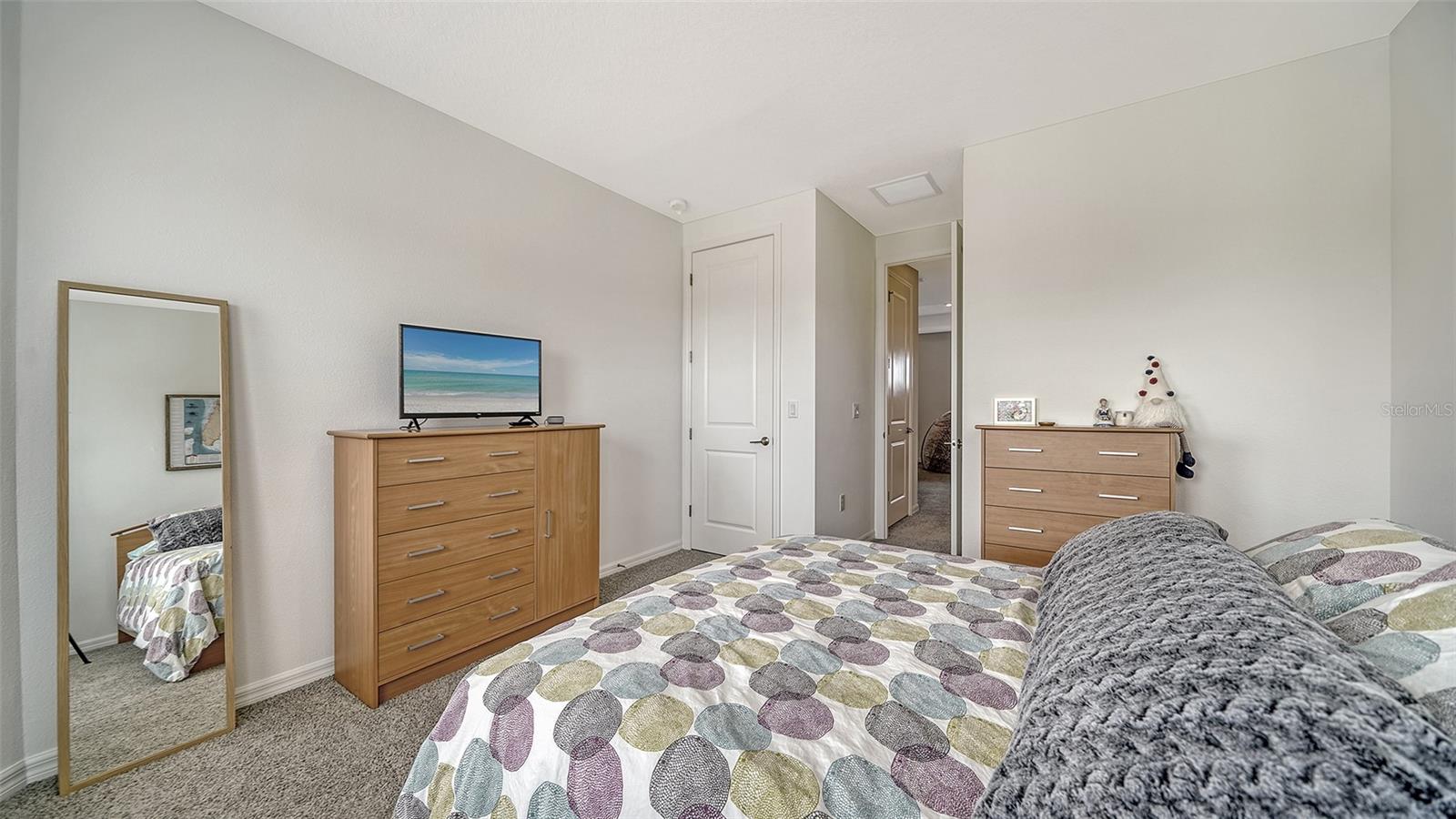 15320 SHADY PALMS LN