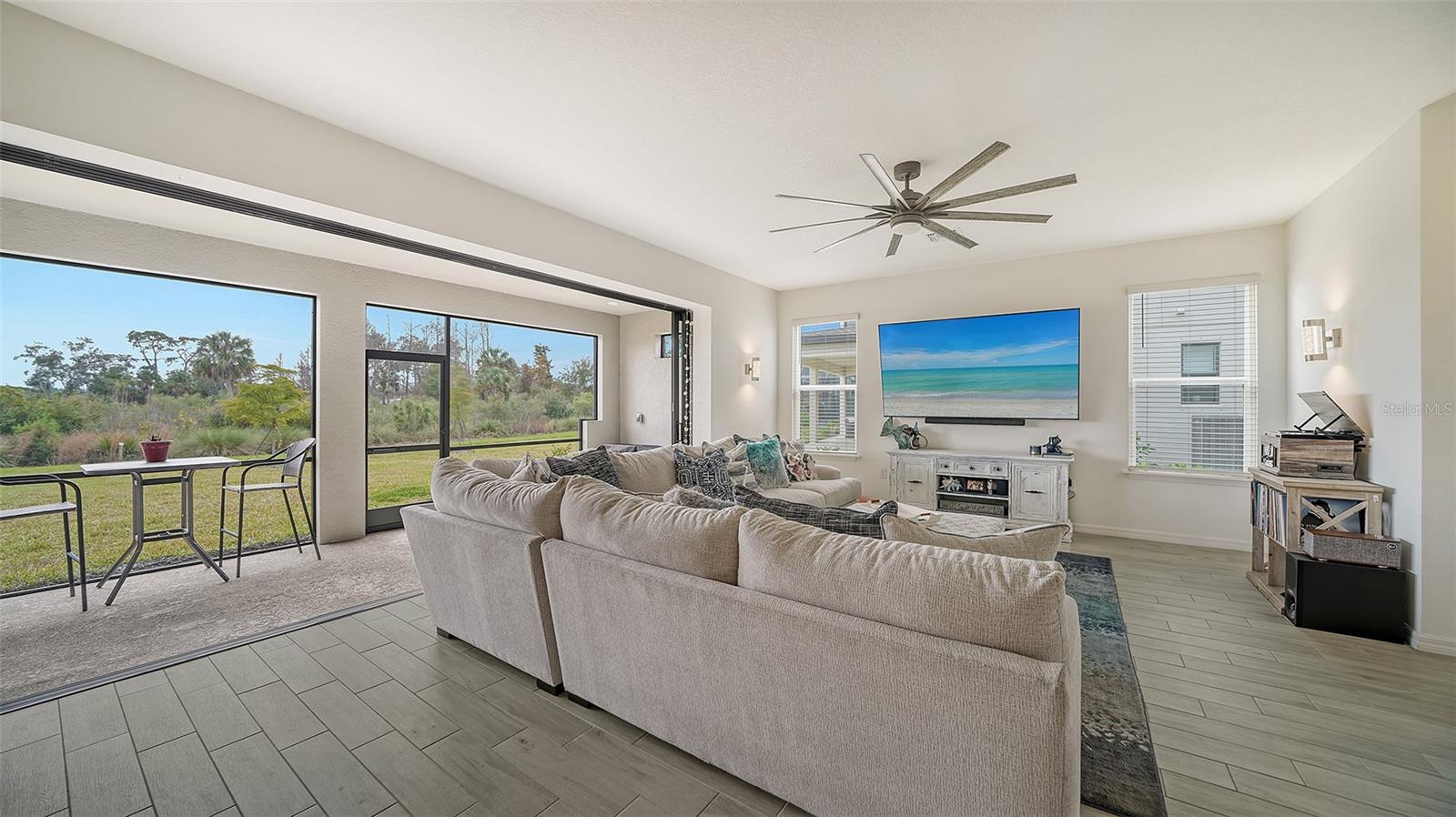 15320 SHADY PALMS LN