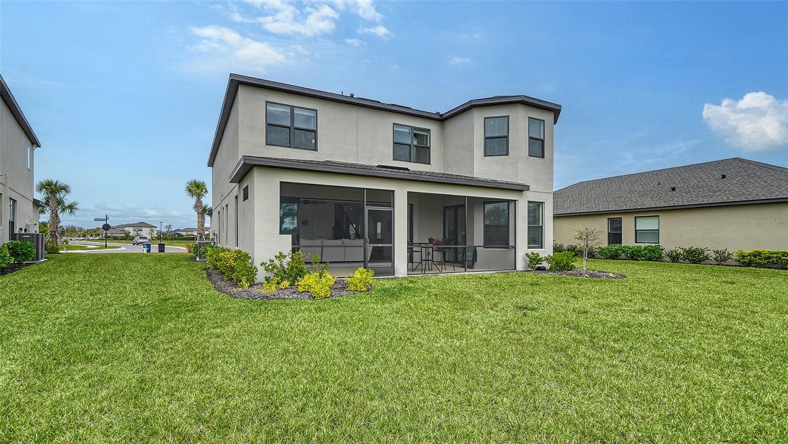 15320 SHADY PALMS LN