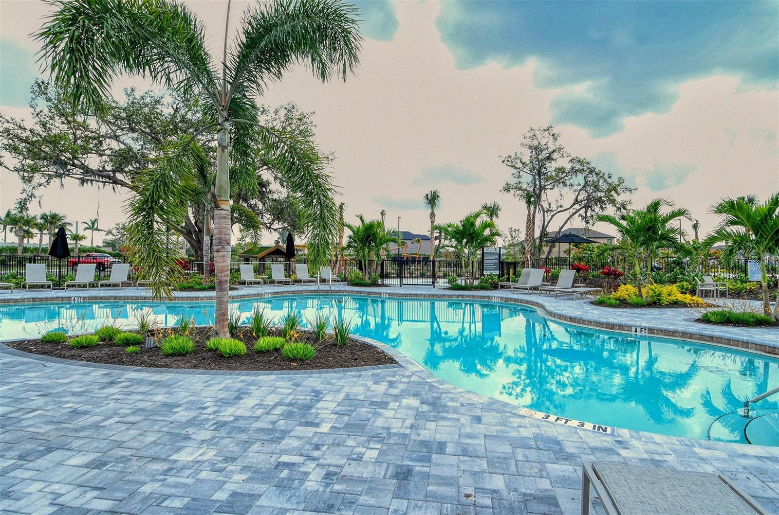 15320 SHADY PALMS LN