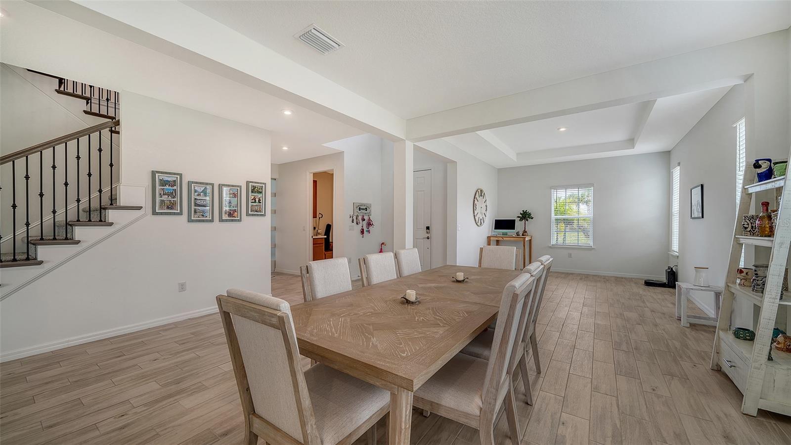 15320 SHADY PALMS LN