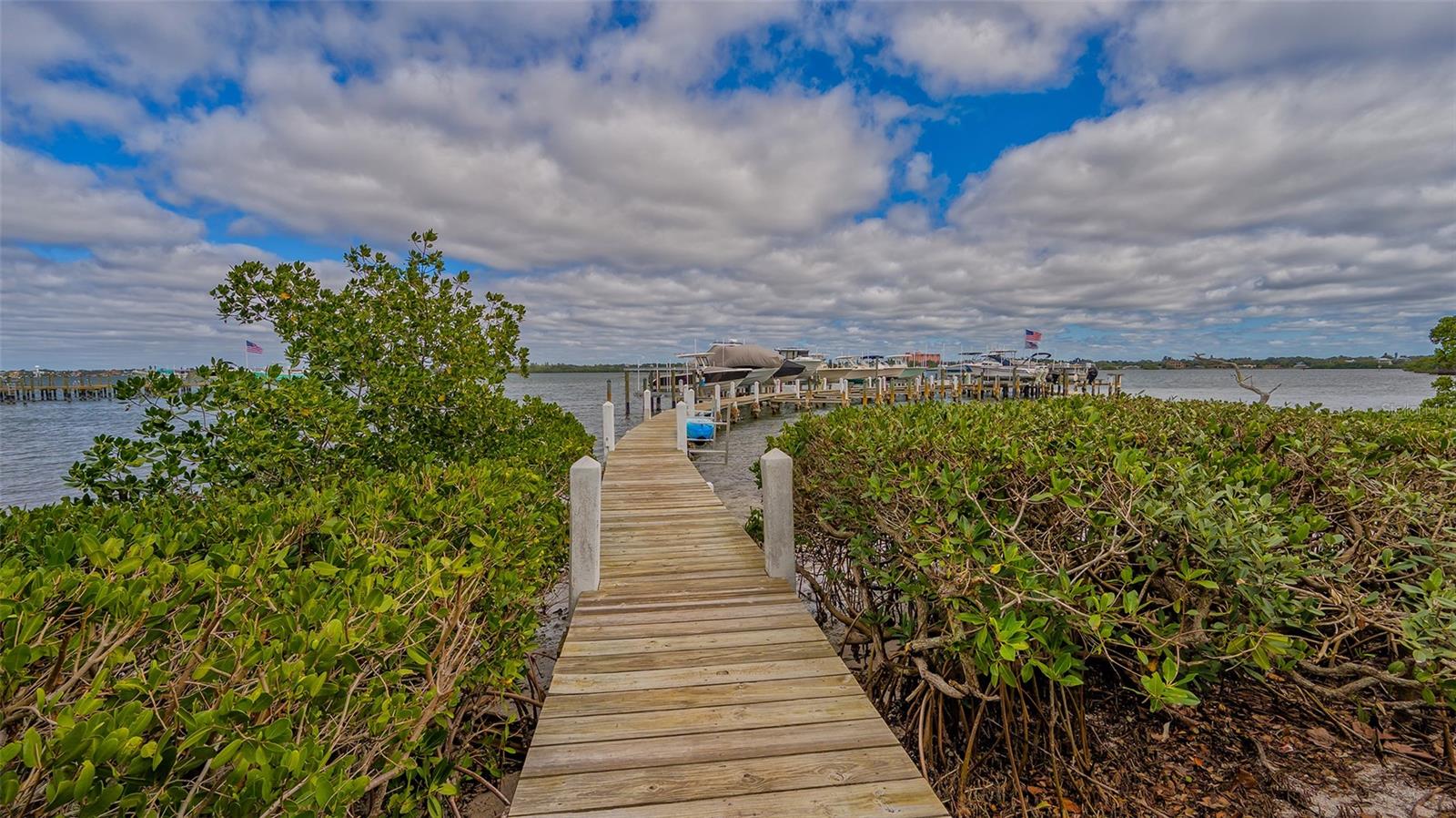 8767 MIDNIGHT PASS RD #106