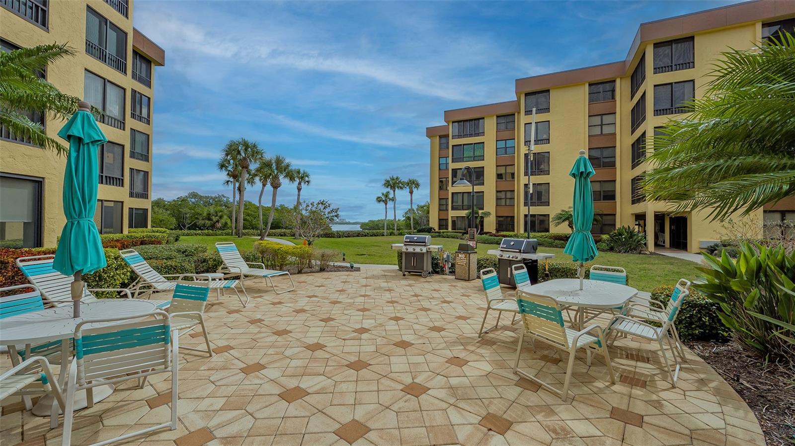 8767 MIDNIGHT PASS RD #106