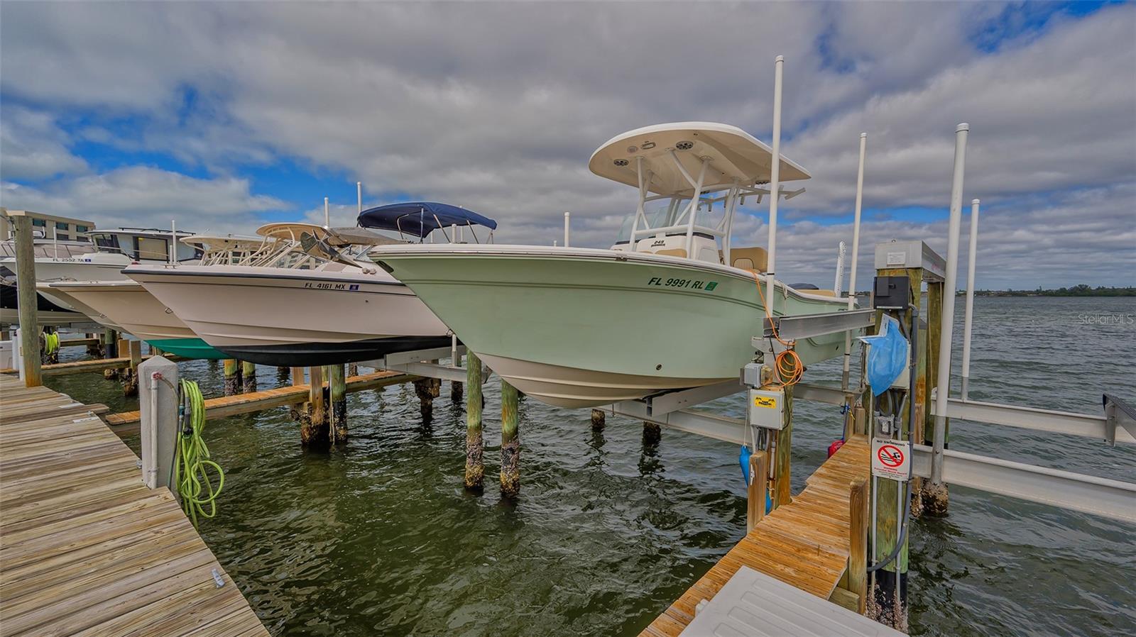 8767 MIDNIGHT PASS RD #106