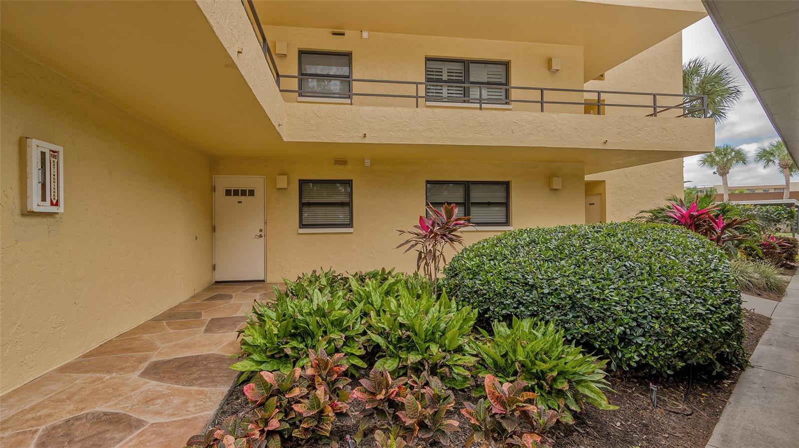 8767 MIDNIGHT PASS RD #106