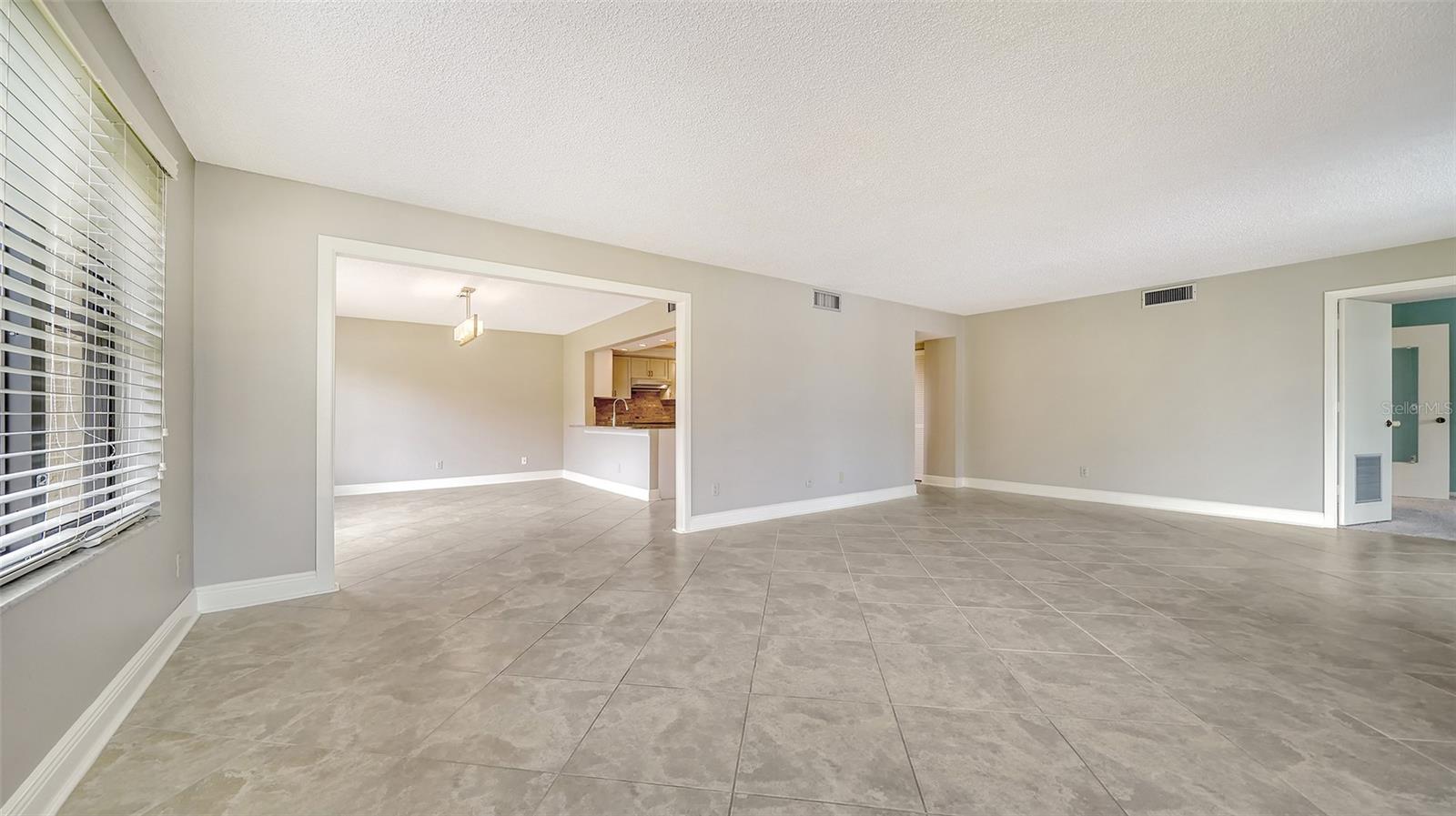 8773 MIDNIGHT PASS RD #206G