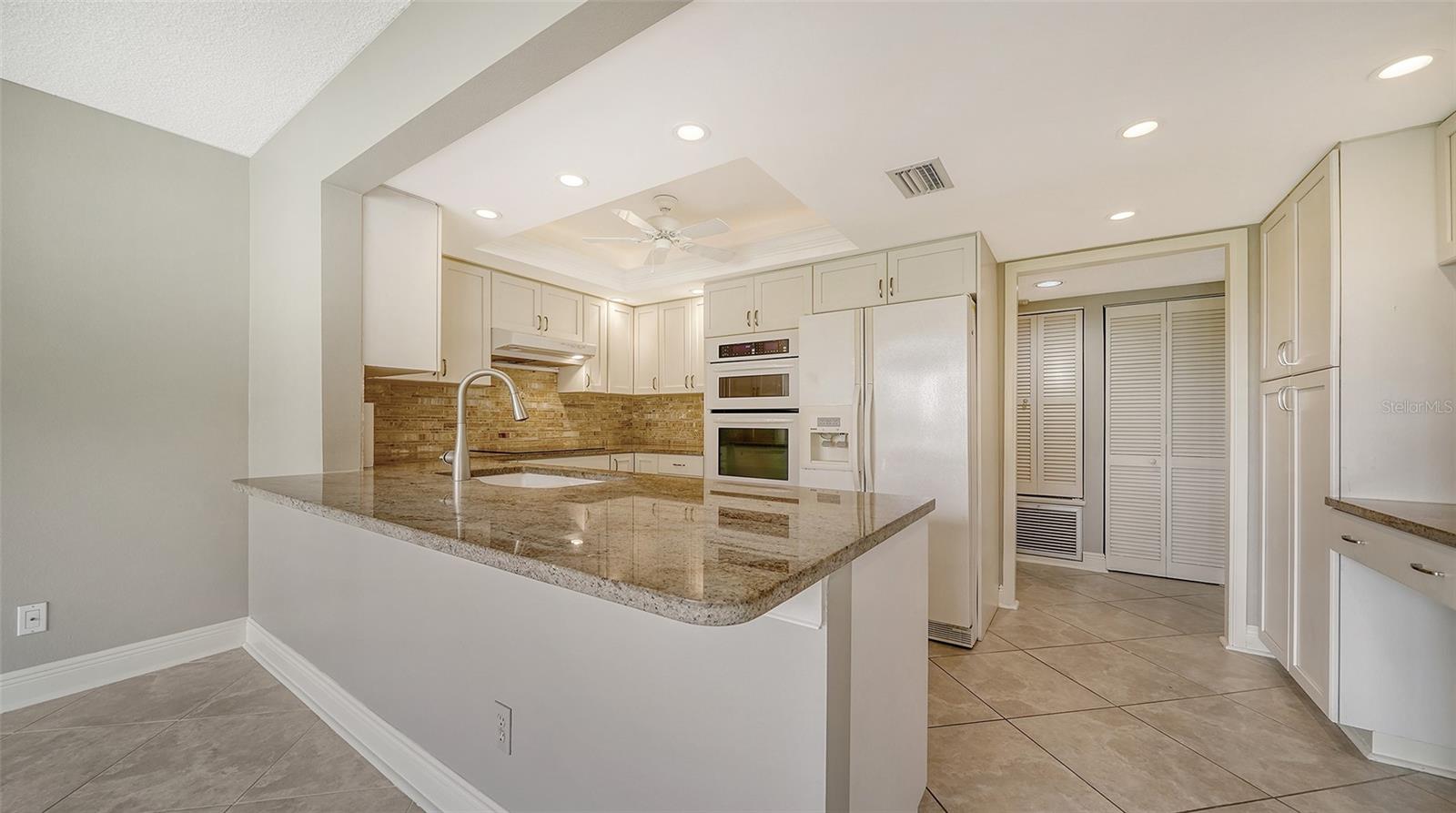 8773 MIDNIGHT PASS RD #206G