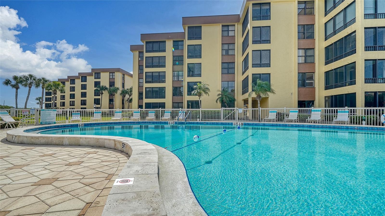 8773 MIDNIGHT PASS RD #206G