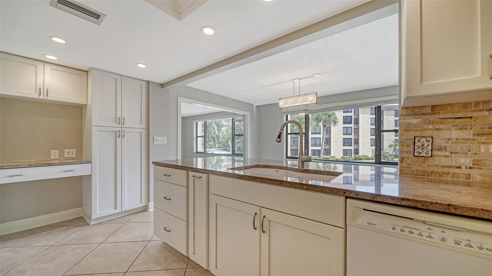 8773 MIDNIGHT PASS RD #206G