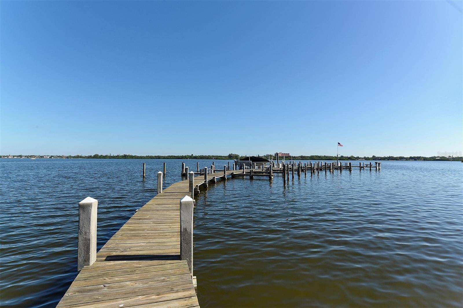 8773 MIDNIGHT PASS RD #206G